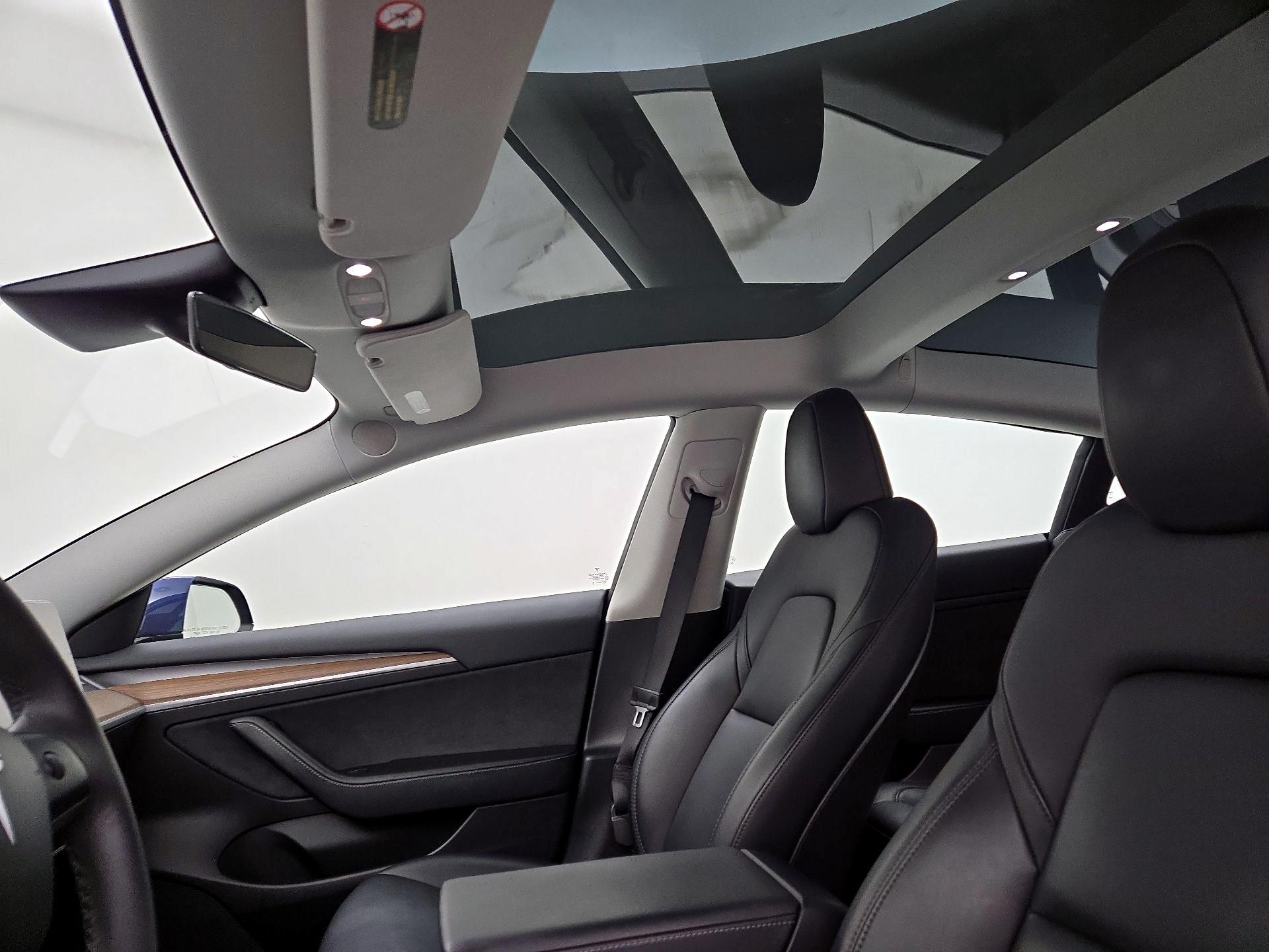 Thumbnail: 2023 Tesla Model 3 - 19