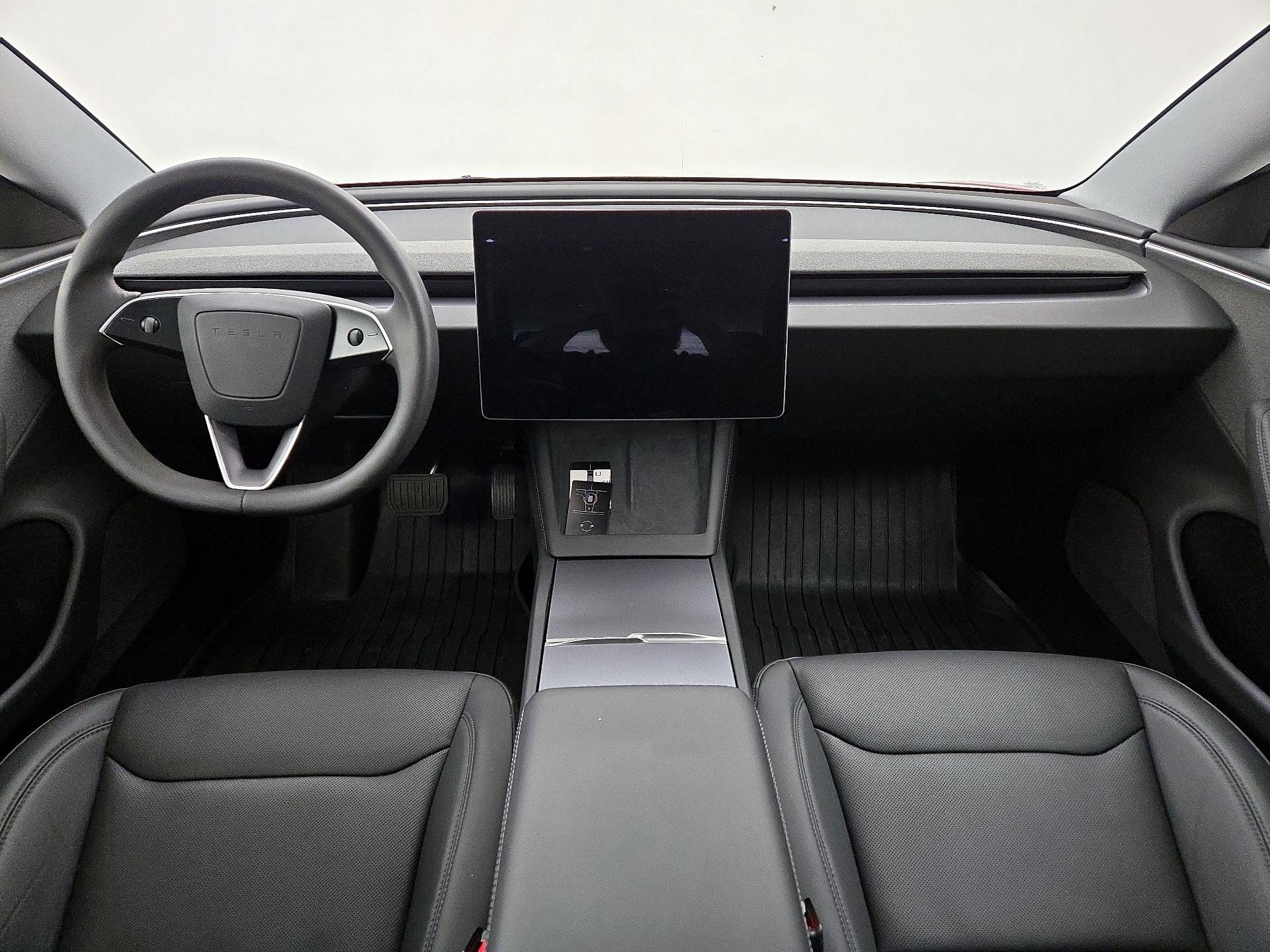 Thumbnail: 2025 Tesla Model 3 - 9