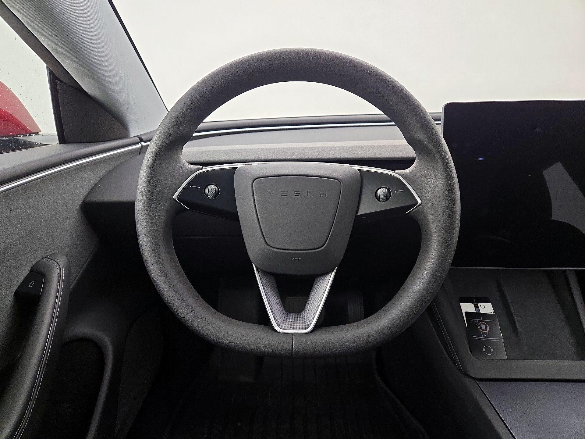 Thumbnail: 2025 Tesla Model 3 - 10