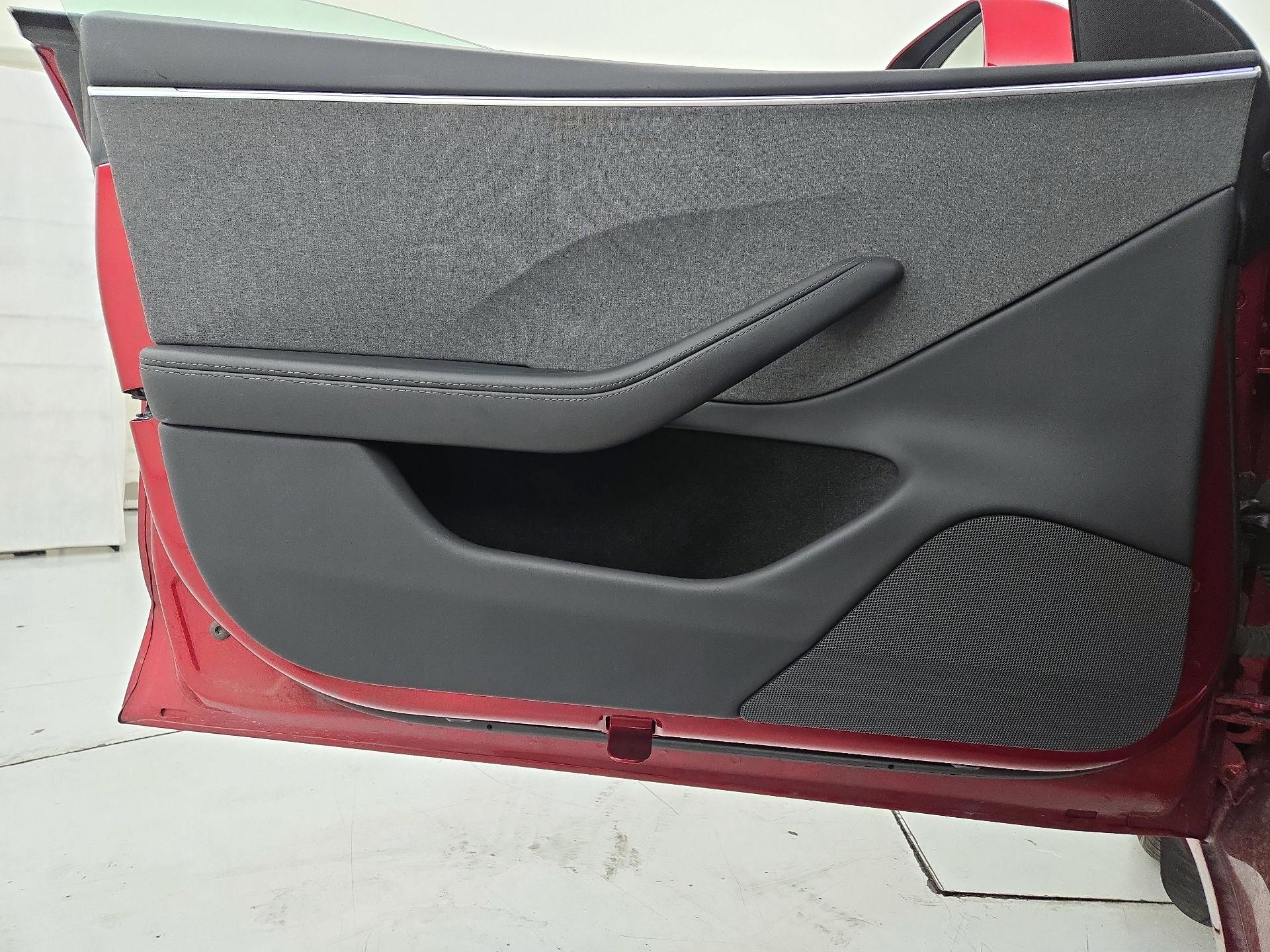 Thumbnail: 2025 Tesla Model 3 - 12