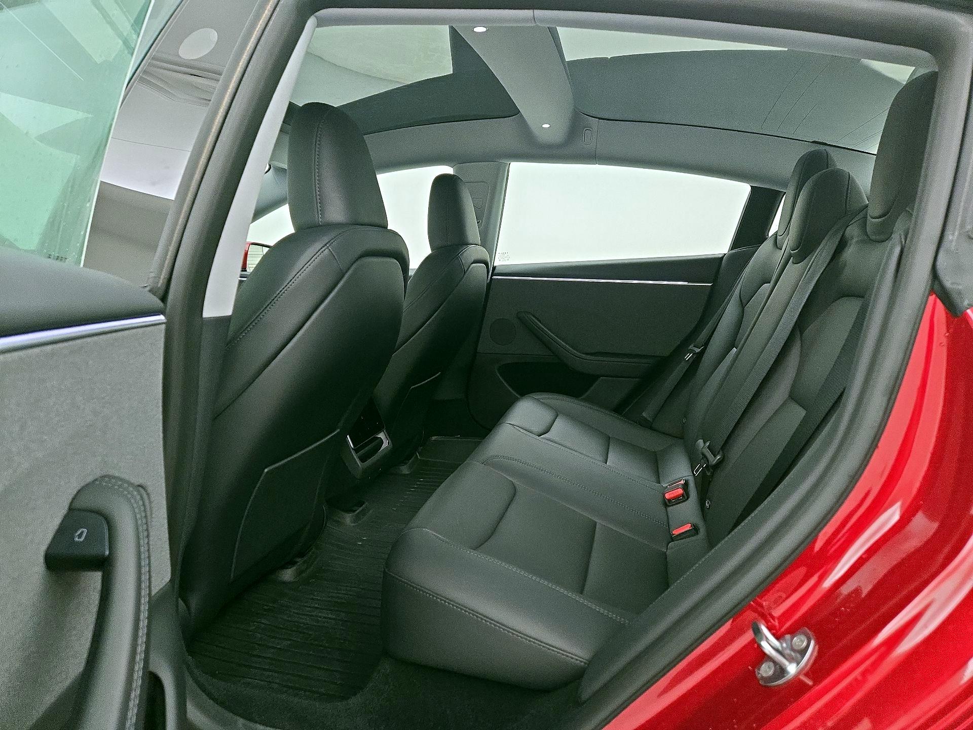 Thumbnail: 2025 Tesla Model 3 - 20