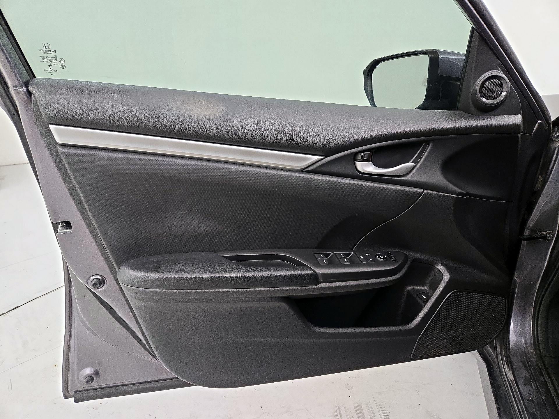 Thumbnail: 2019 Honda Civic - 12