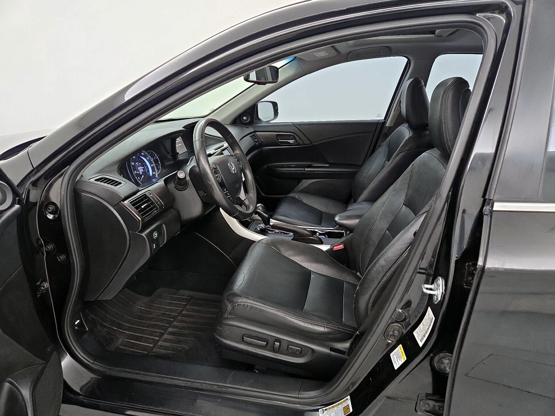 Thumbnail: 2015 Honda Accord - 11