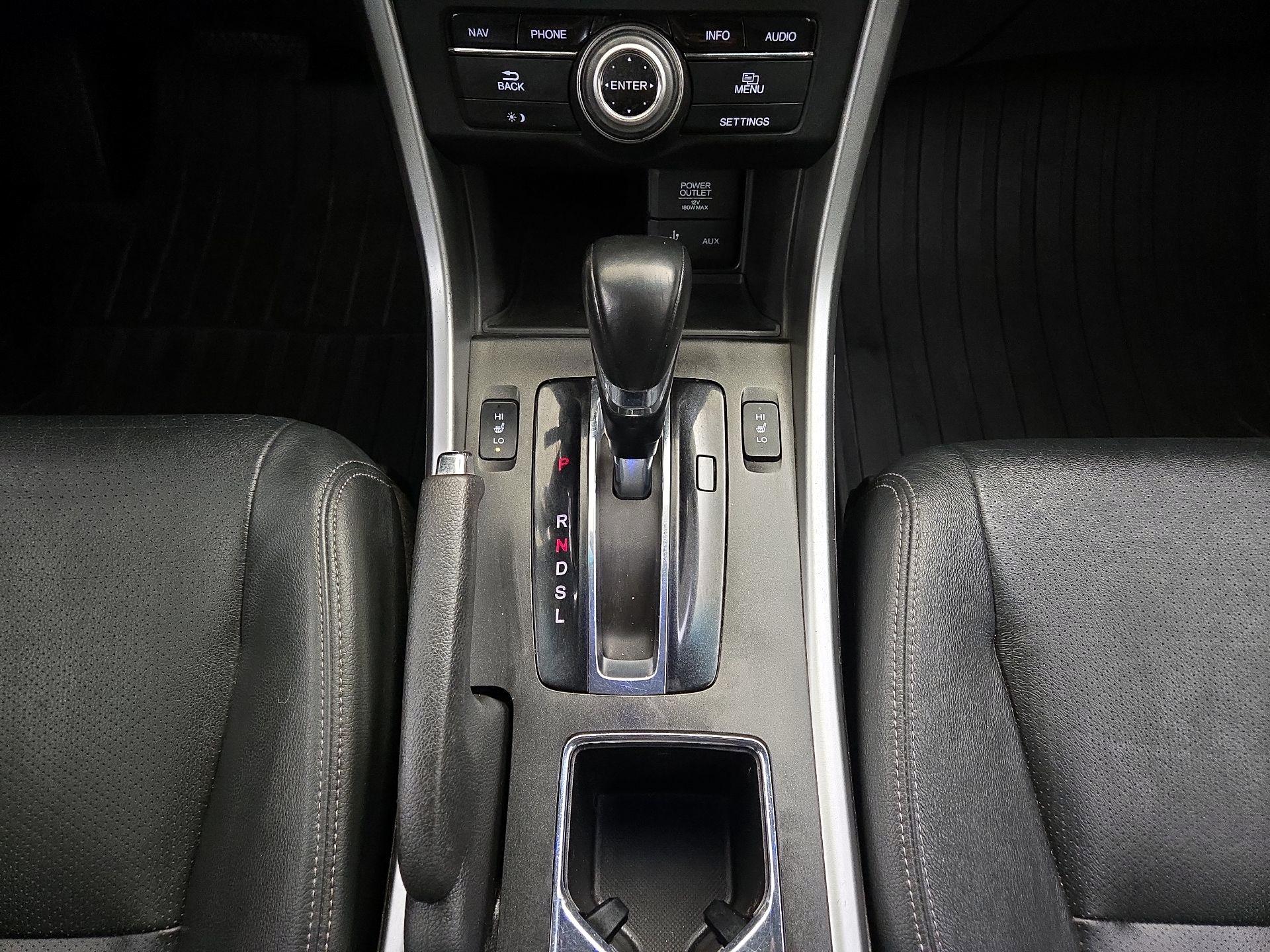 Thumbnail: 2015 Honda Accord - 17