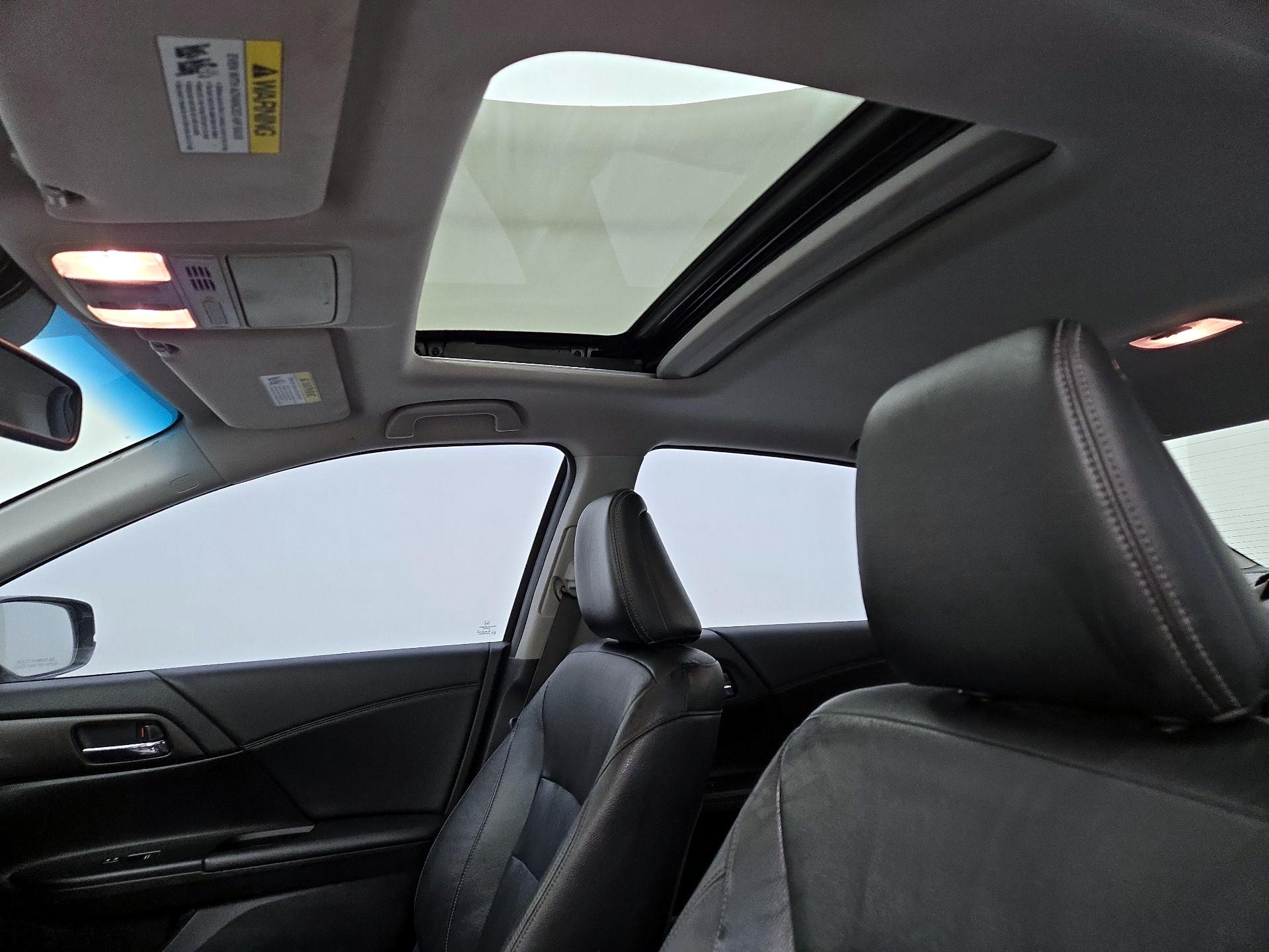 Thumbnail: 2015 Honda Accord - 19