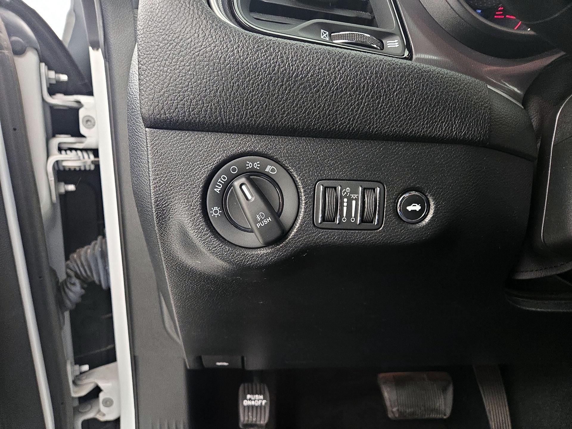 Thumbnail: 2022 Dodge Challenger - 13