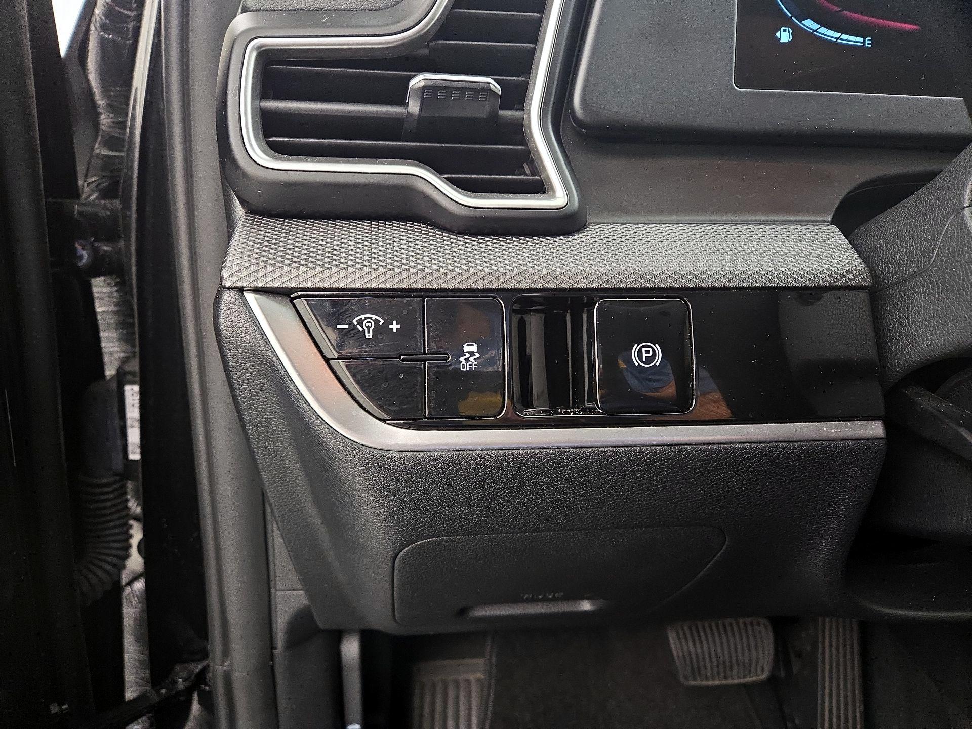 Thumbnail: 2024 Kia Sportage - 13