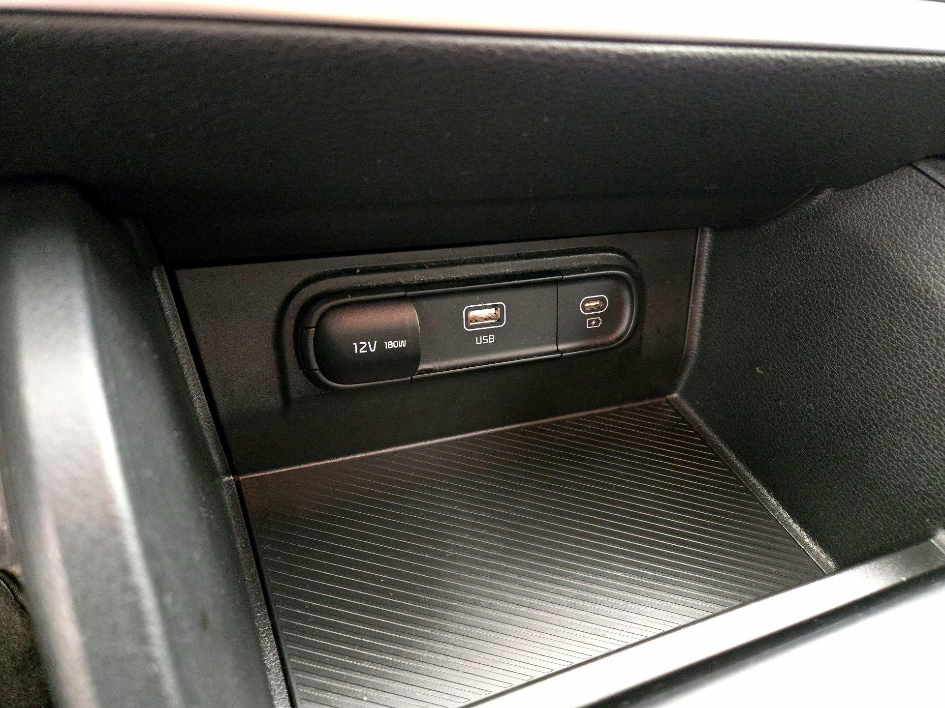 Thumbnail: 2024 Kia Sportage - 18