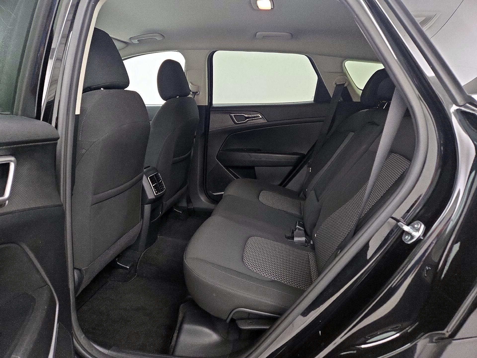 Thumbnail: 2024 Kia Sportage - 19