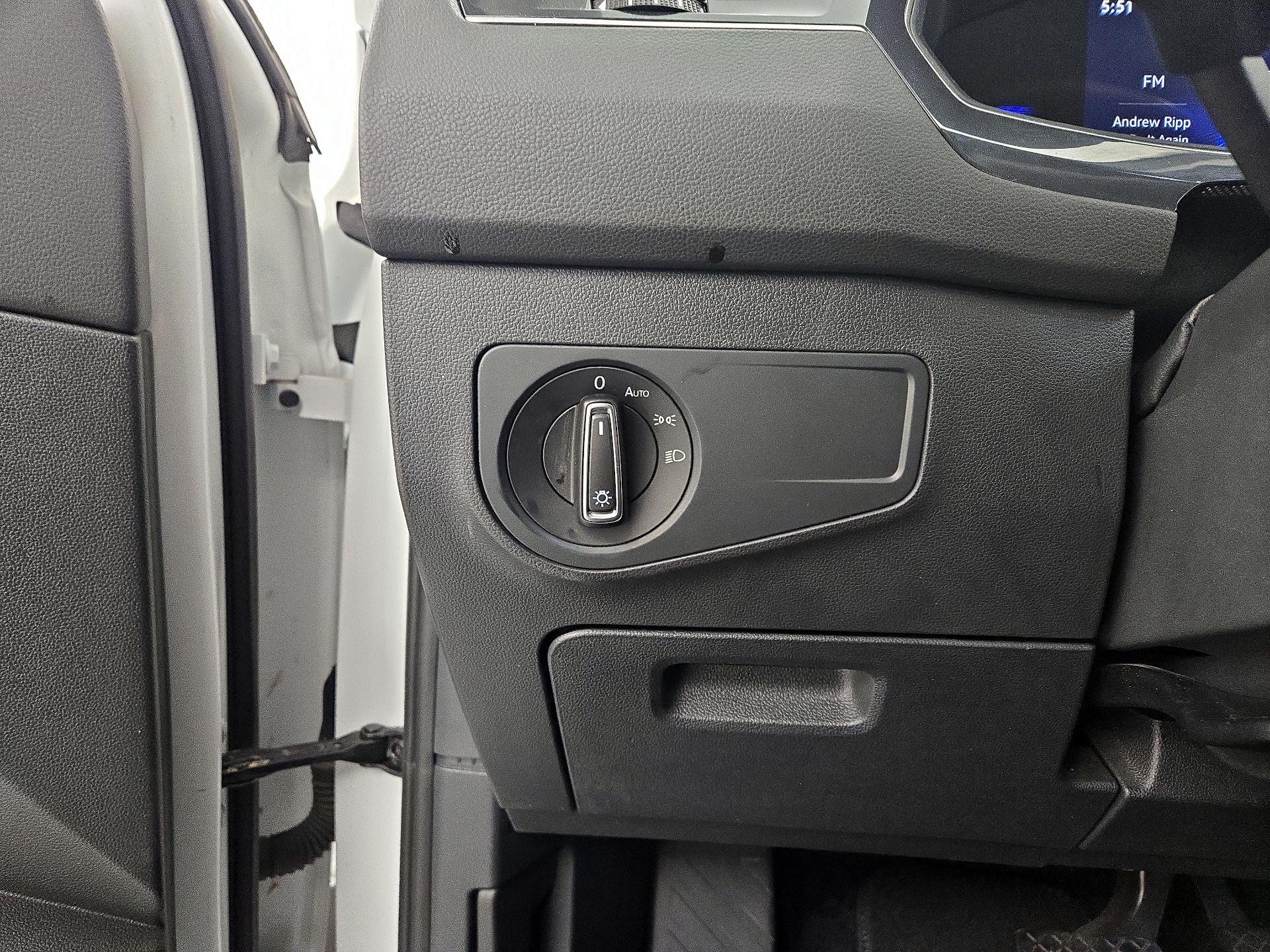 Thumbnail: 2024 Volkswagen Tiguan - 13