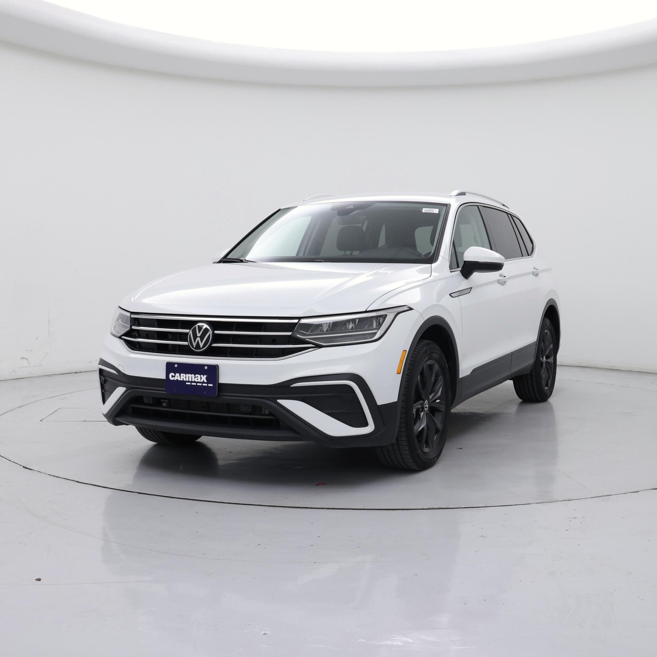 Thumbnail: 2024 Volkswagen Tiguan - 4