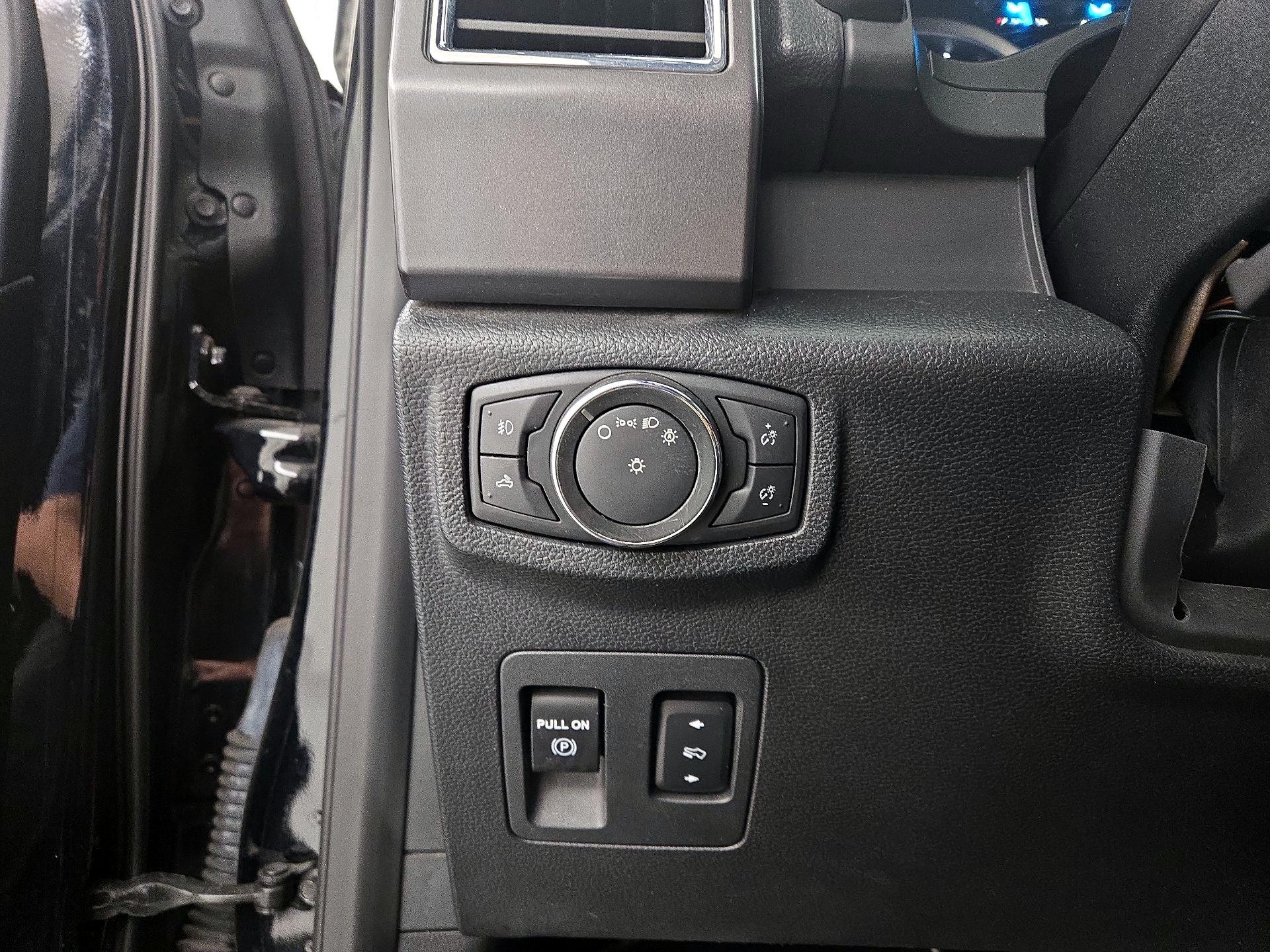 Thumbnail: 2016 Ford F-150 - 13