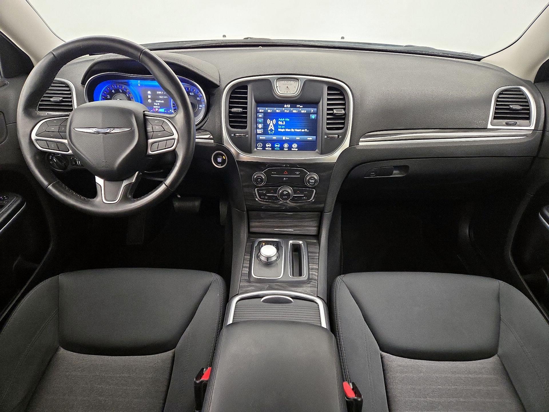 Thumbnail: 2020 Chrysler 300 - 9