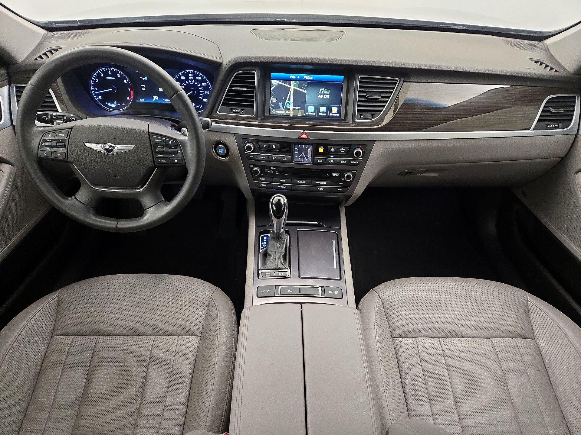 Thumbnail: 2017 Genesis G80 - 9