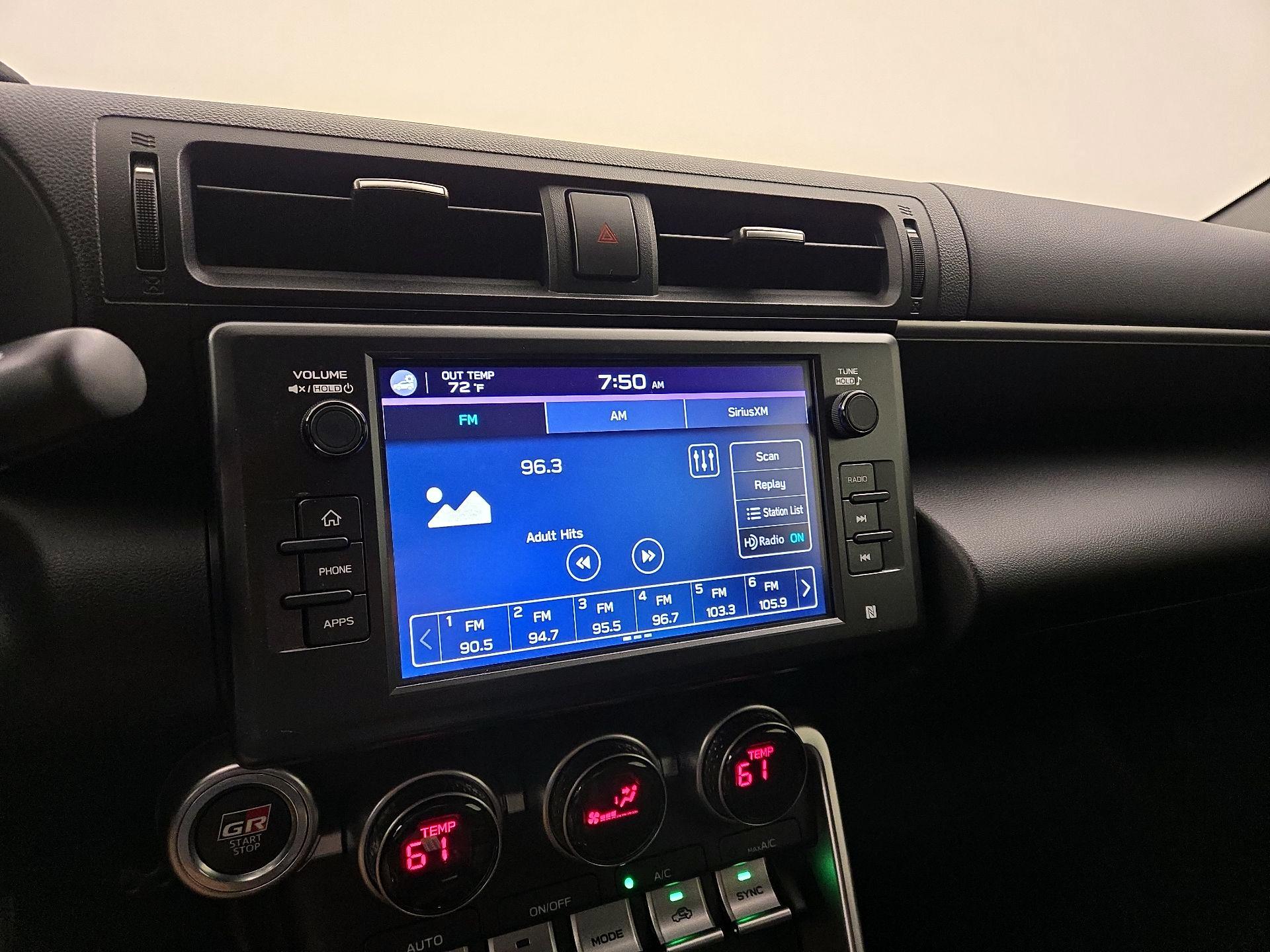 Thumbnail: 2022 Toyota GR86 - 15