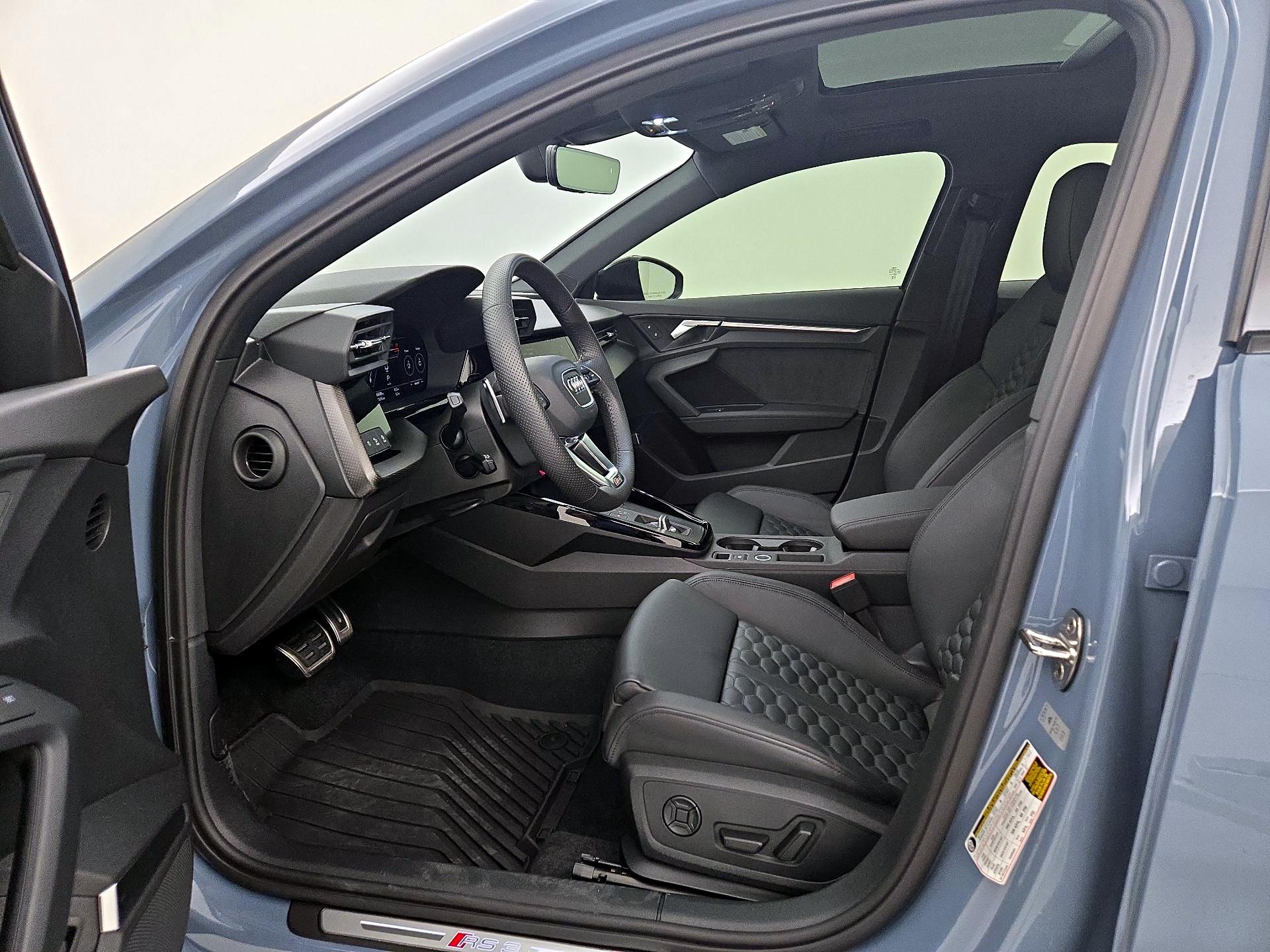 Thumbnail: 2024 Audi RS 3 - 11