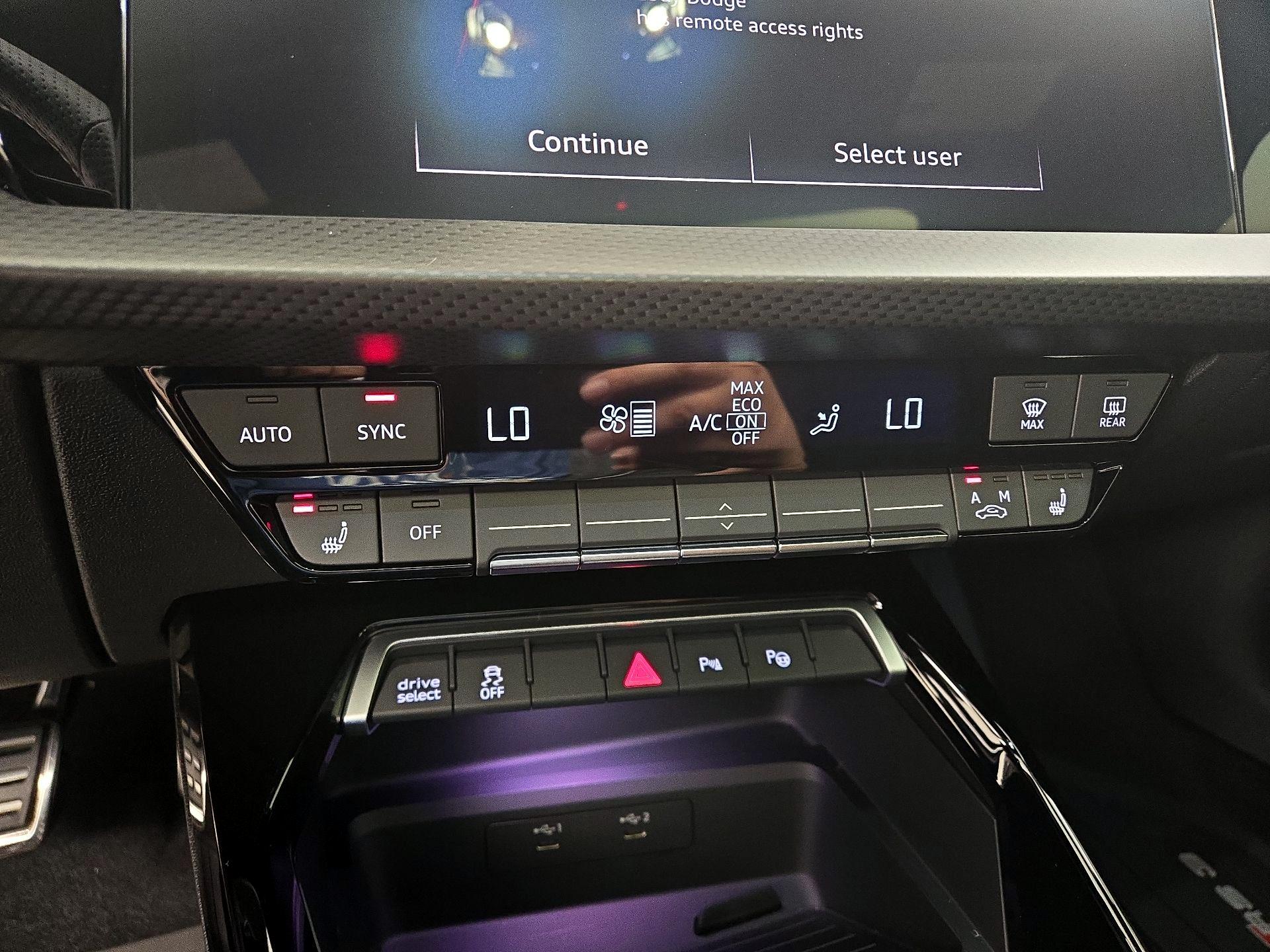 Thumbnail: 2024 Audi RS 3 - 17