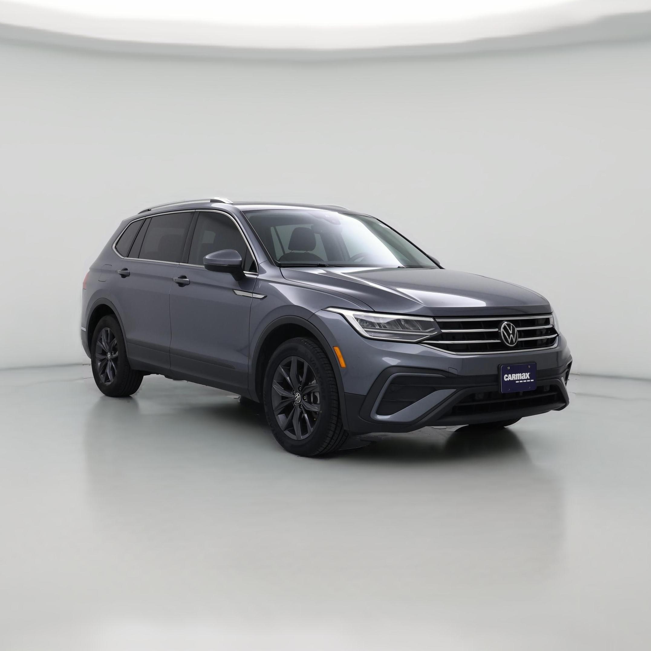 Thumbnail: 2022 Volkswagen Tiguan - 1