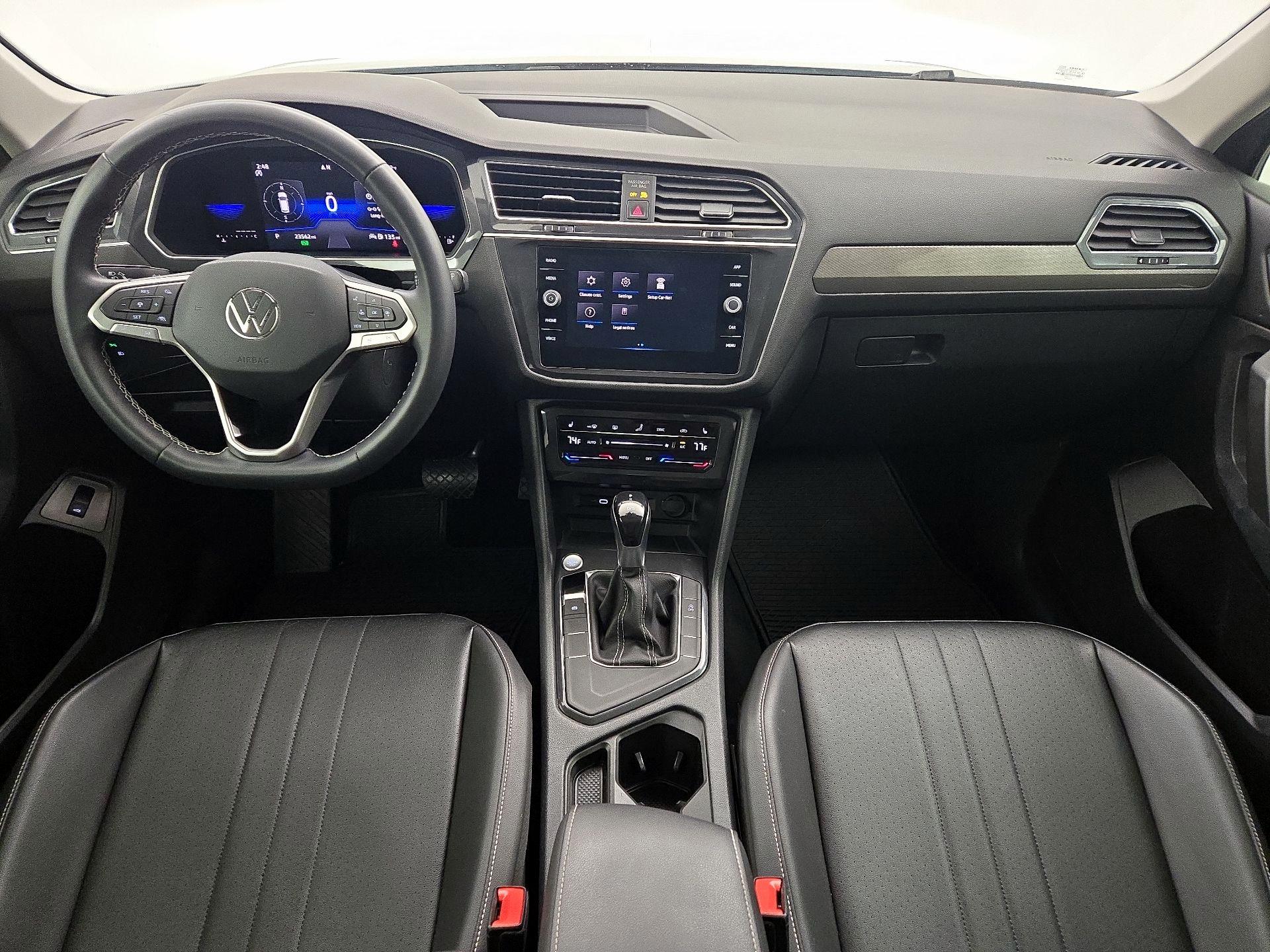 Thumbnail: 2022 Volkswagen Tiguan - 9