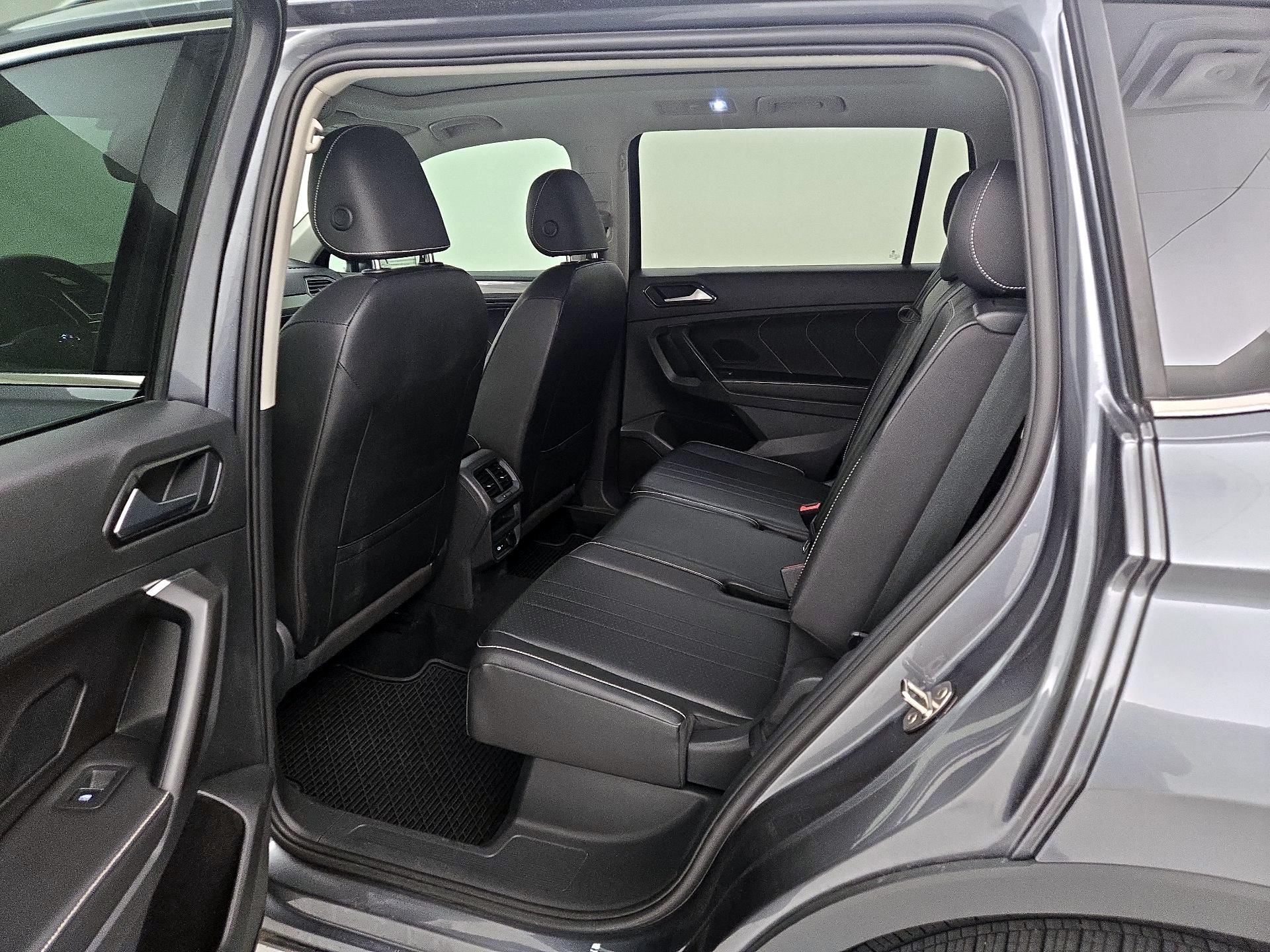 Thumbnail: 2022 Volkswagen Tiguan - 20