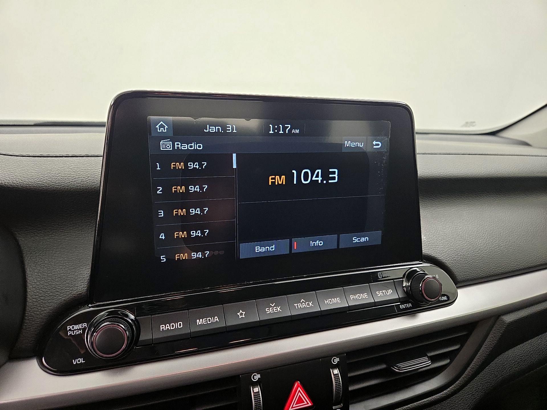 Thumbnail: 2019 Kia Forte - 15