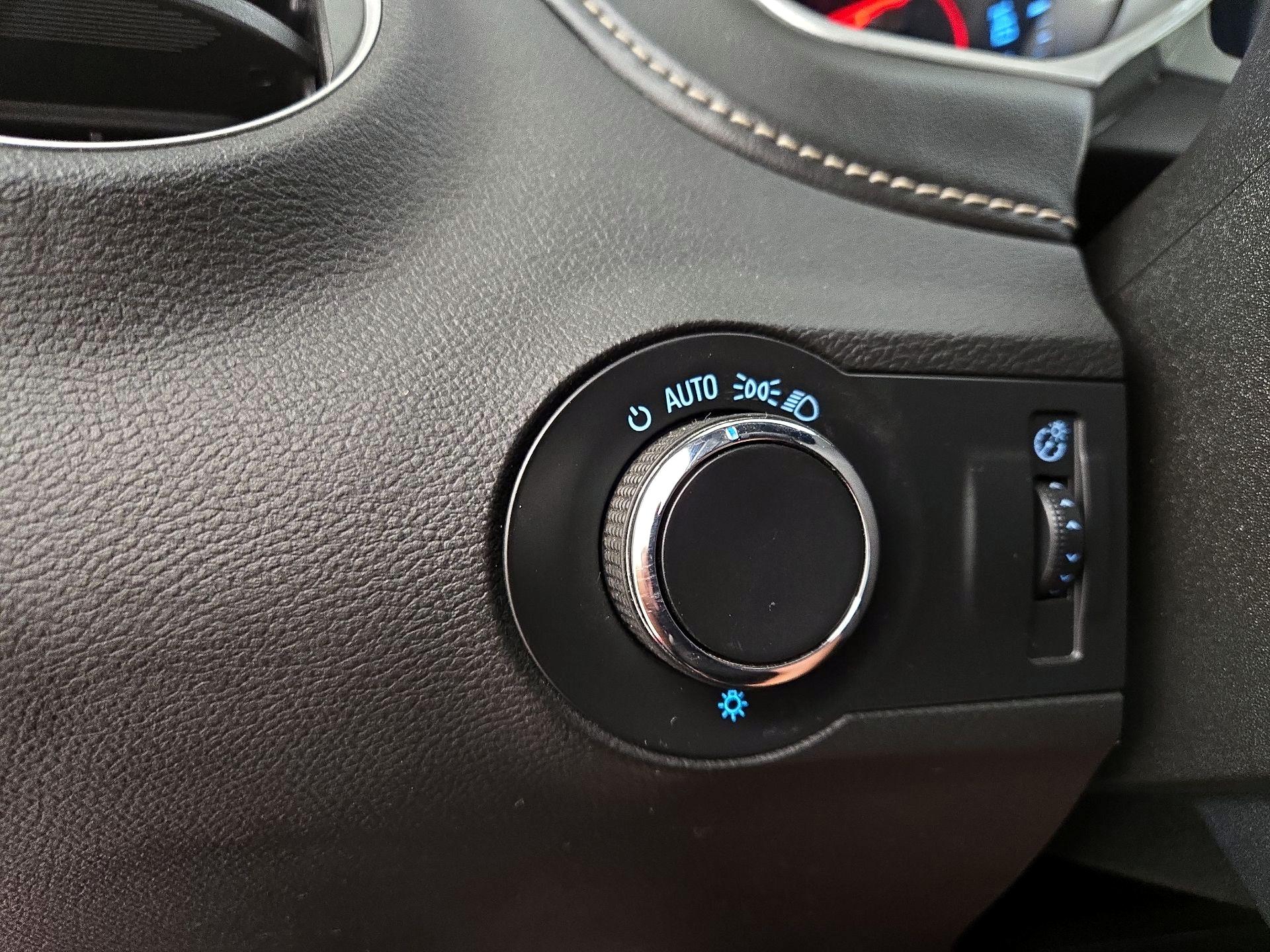 Thumbnail: 2014 Chevrolet Camaro - 13