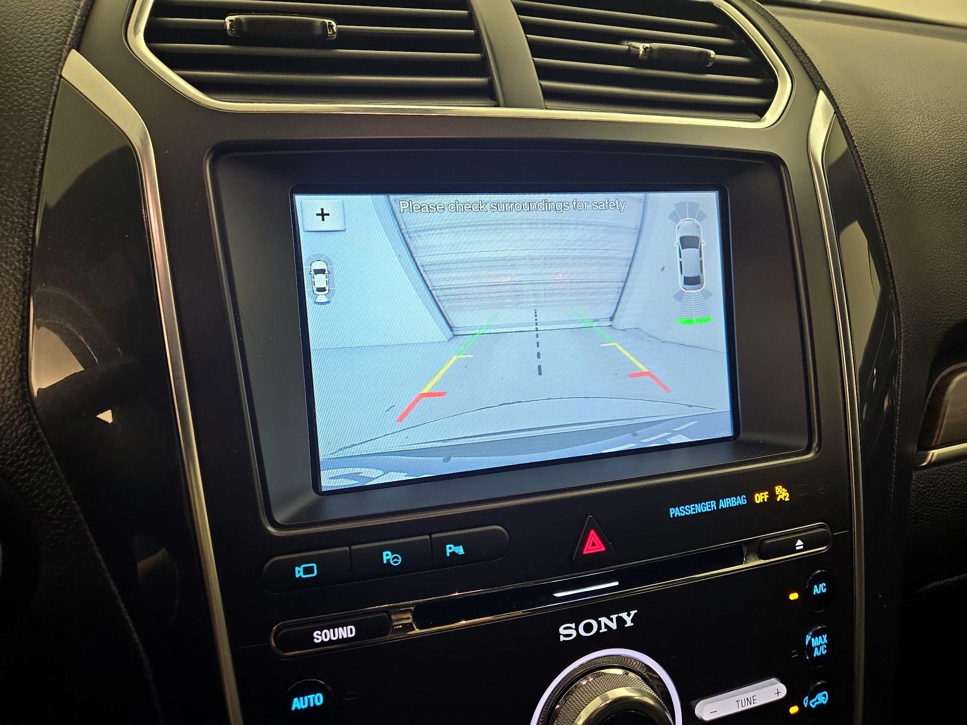 Thumbnail: 2018 Ford Explorer - 15