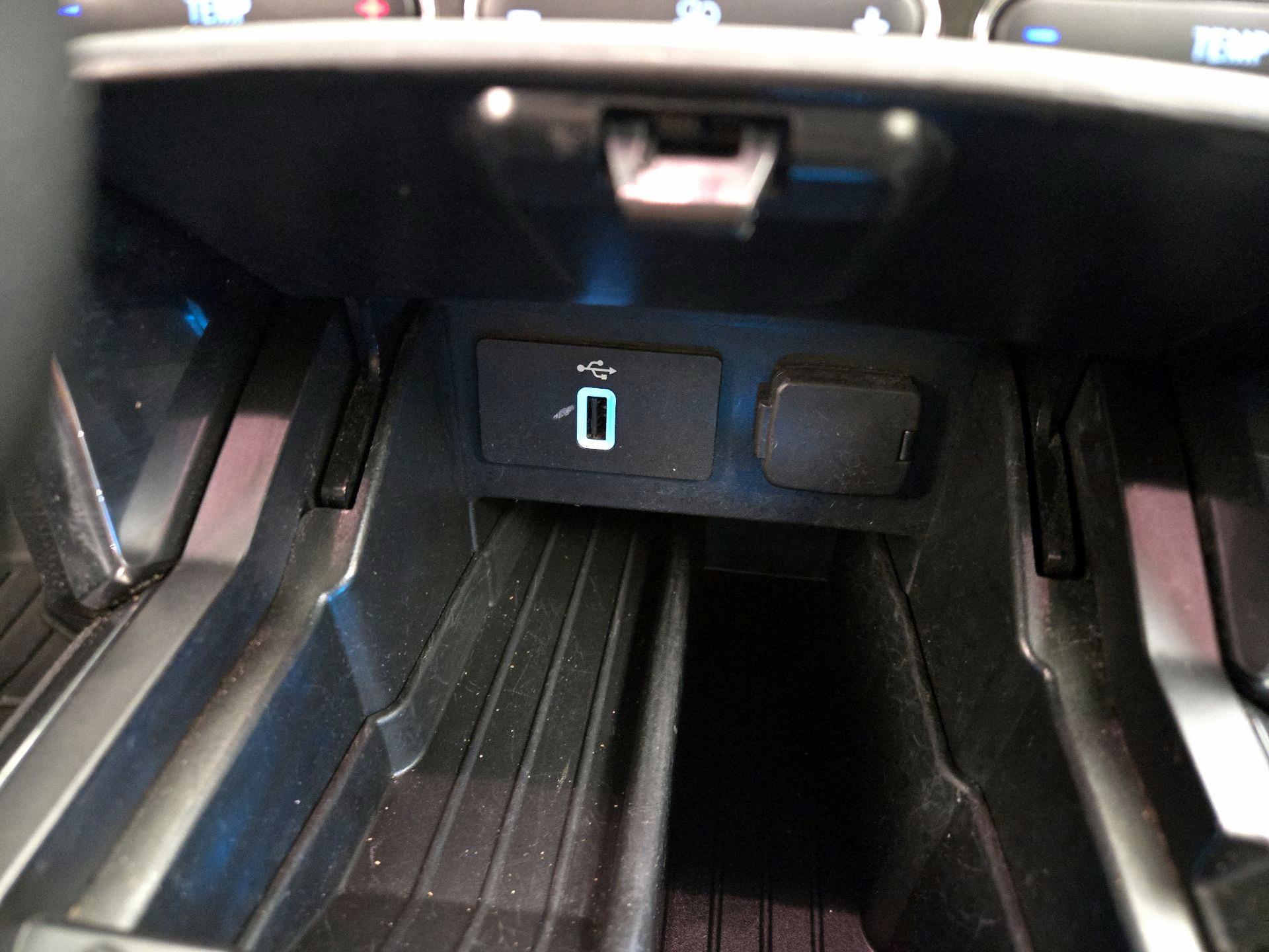 Thumbnail: 2018 Ford Explorer - 19