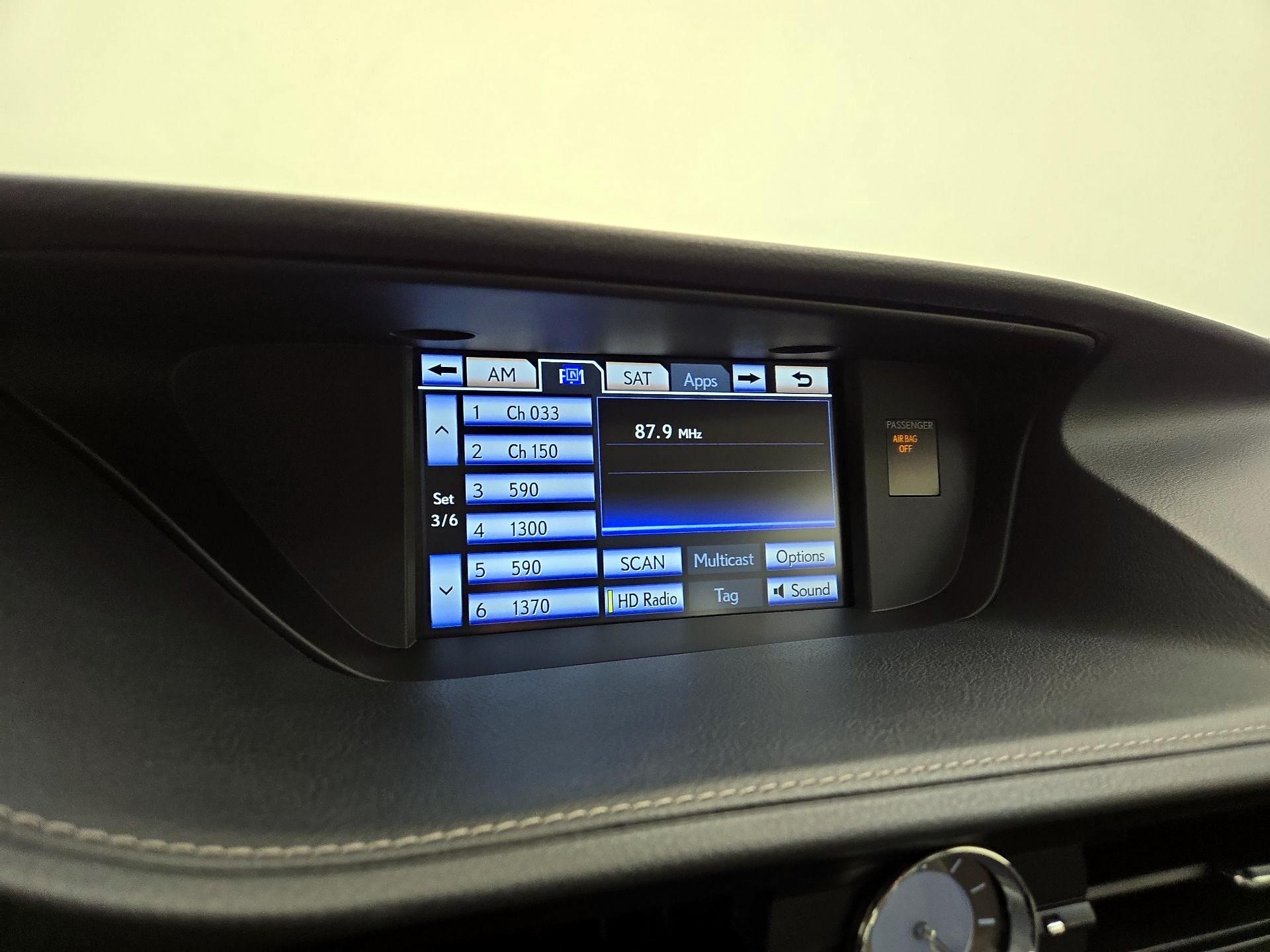 Thumbnail: 2014 Lexus ES - 16