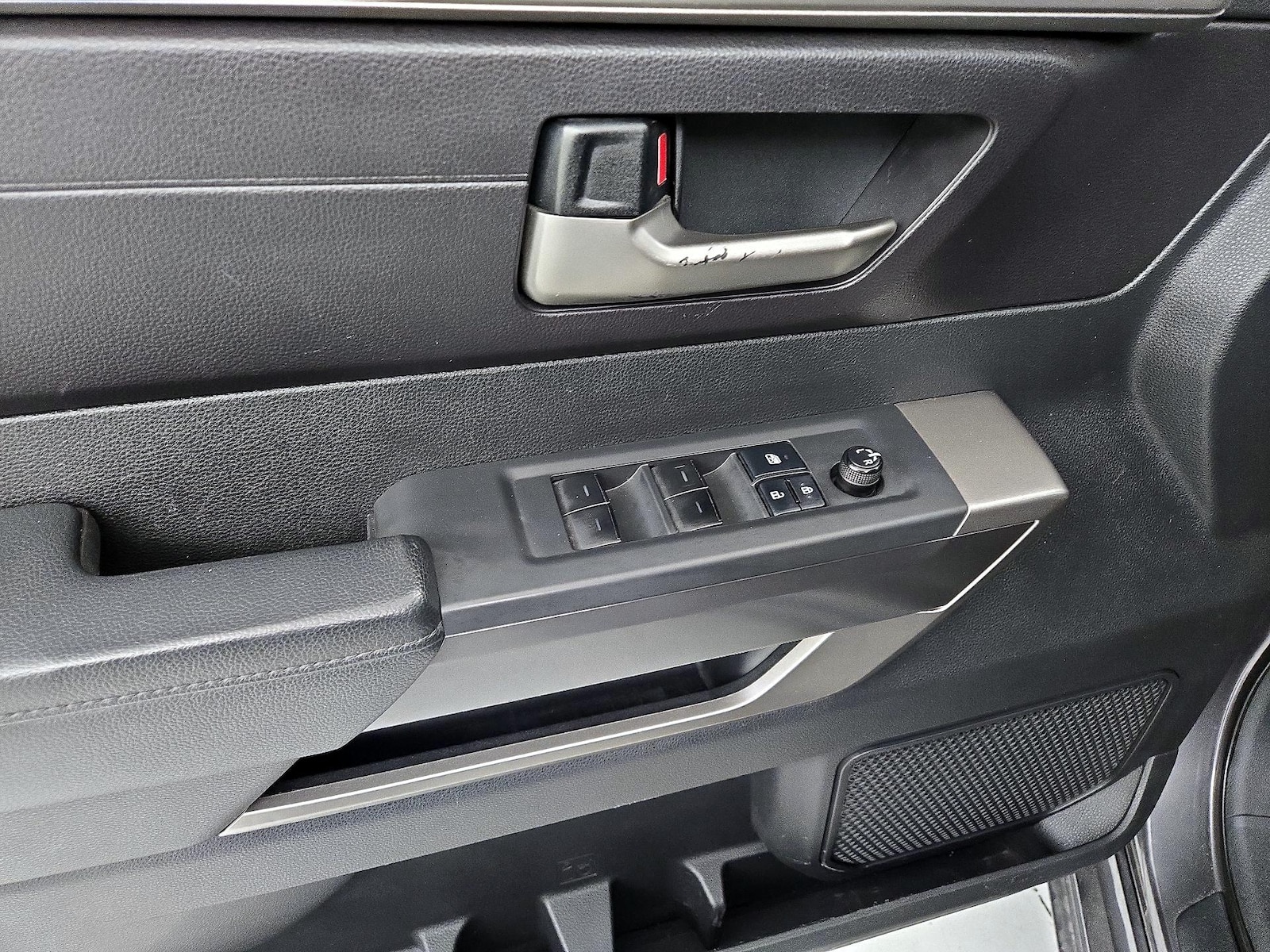 2022 Toyota Tundra SR5 - Photo 13