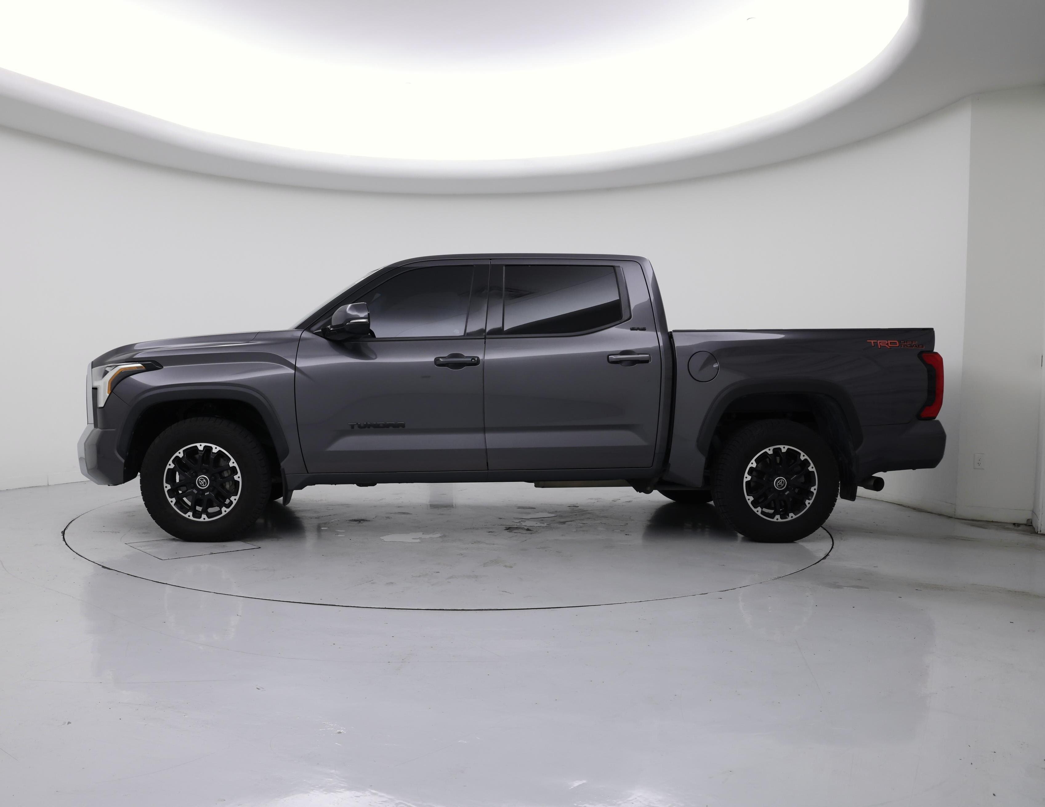 Thumbnail: 2022 Toyota Tundra - 3