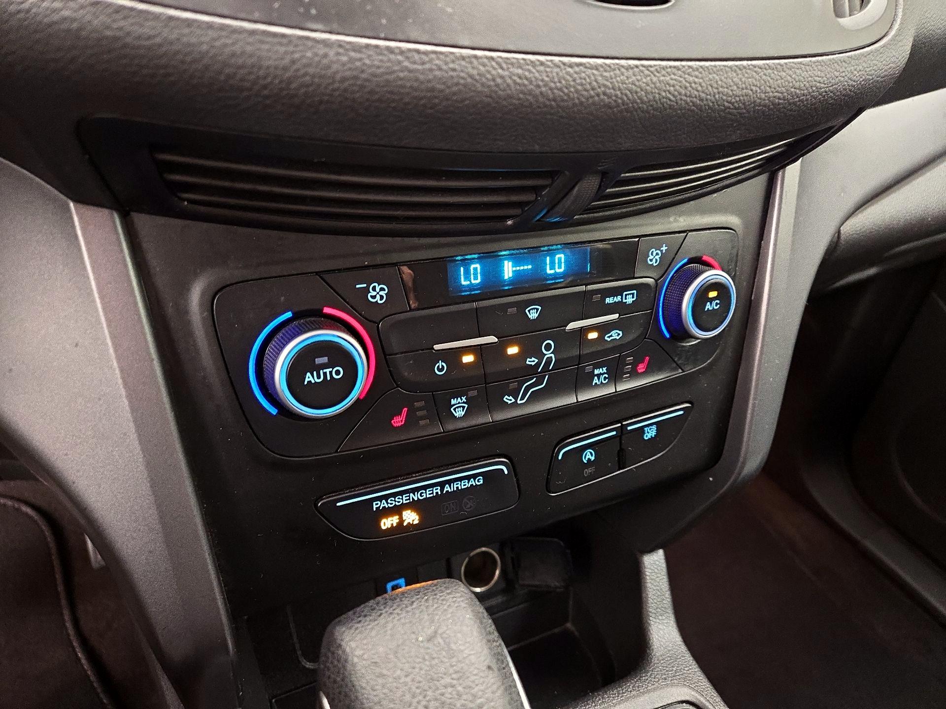 Thumbnail: 2018 Ford Escape - 16