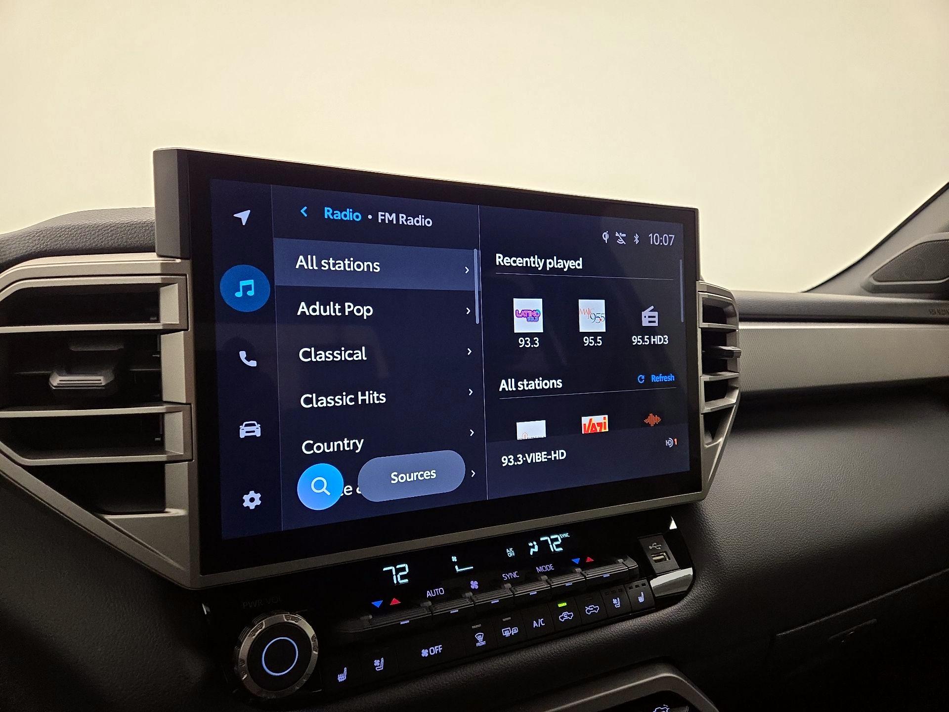 Thumbnail: 2025 Toyota Tundra - 15