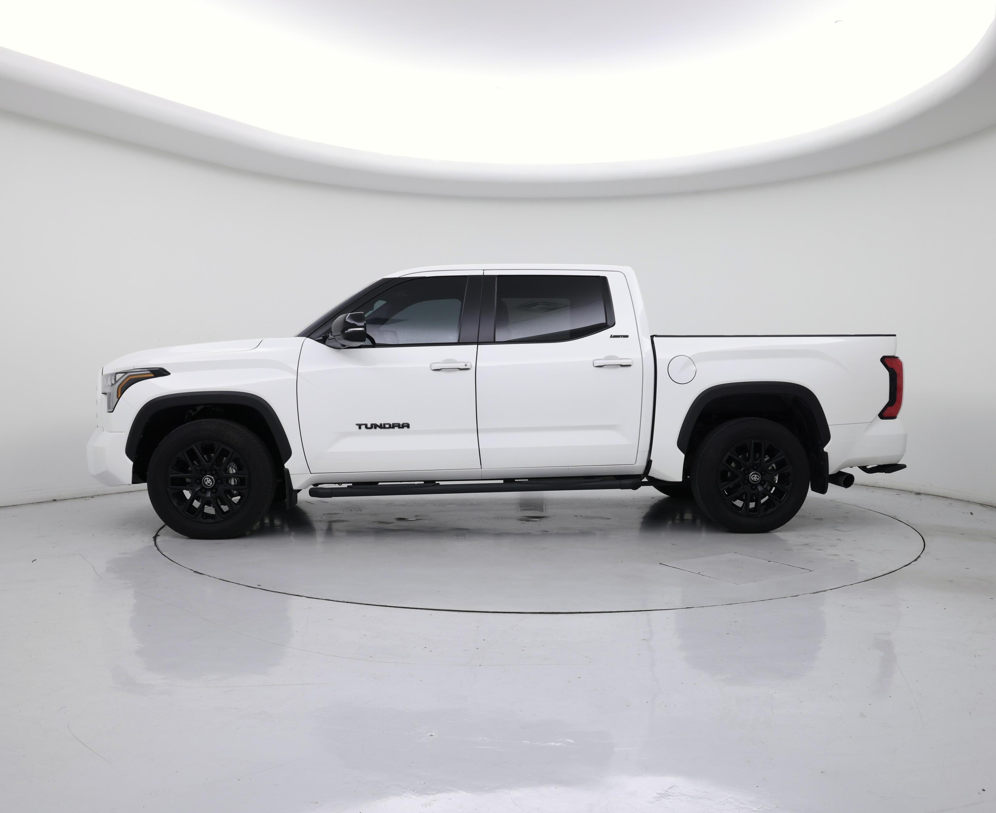 Thumbnail: 2025 Toyota Tundra - 3