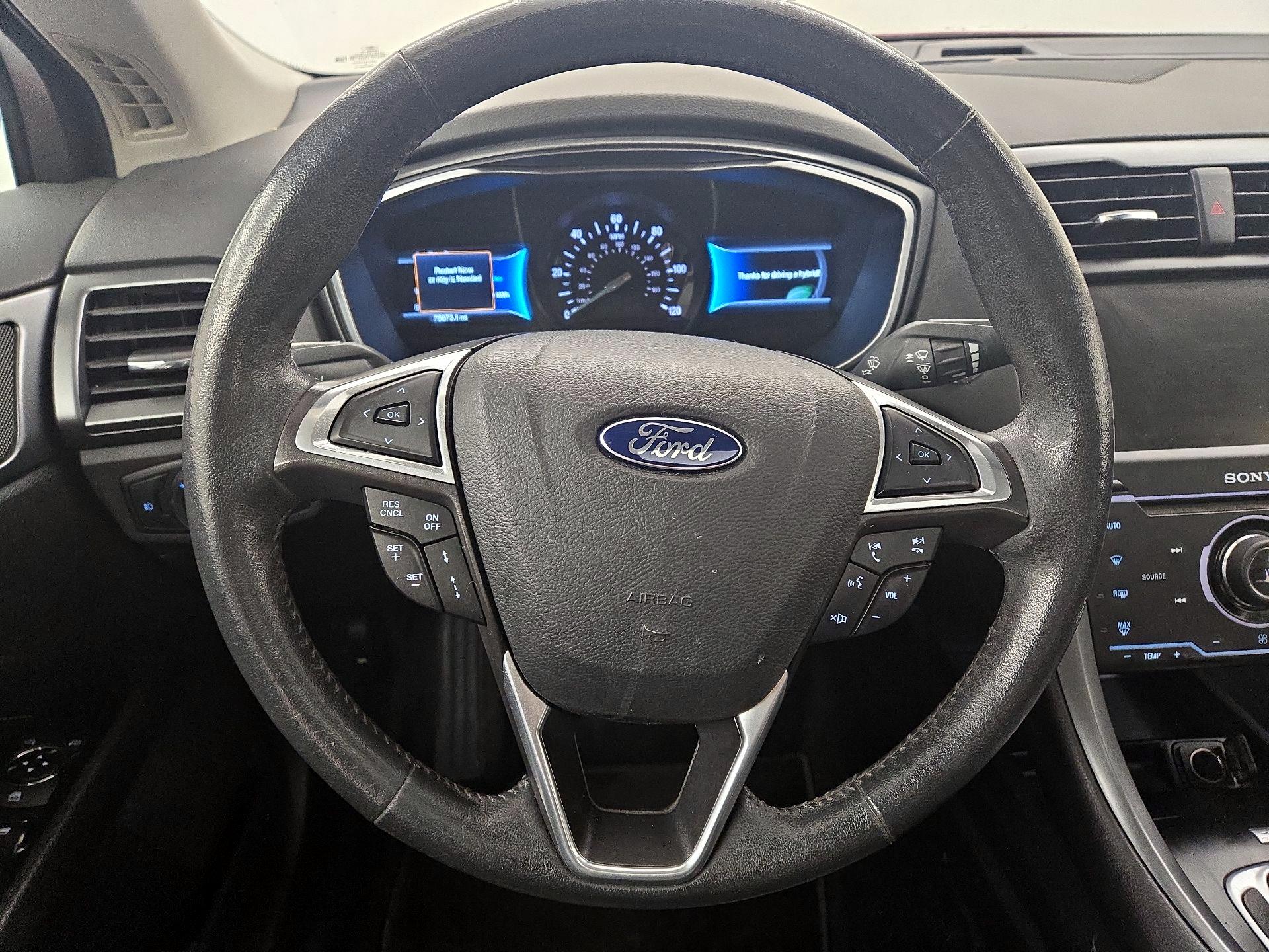 Thumbnail: 2014 Ford Fusion - 10