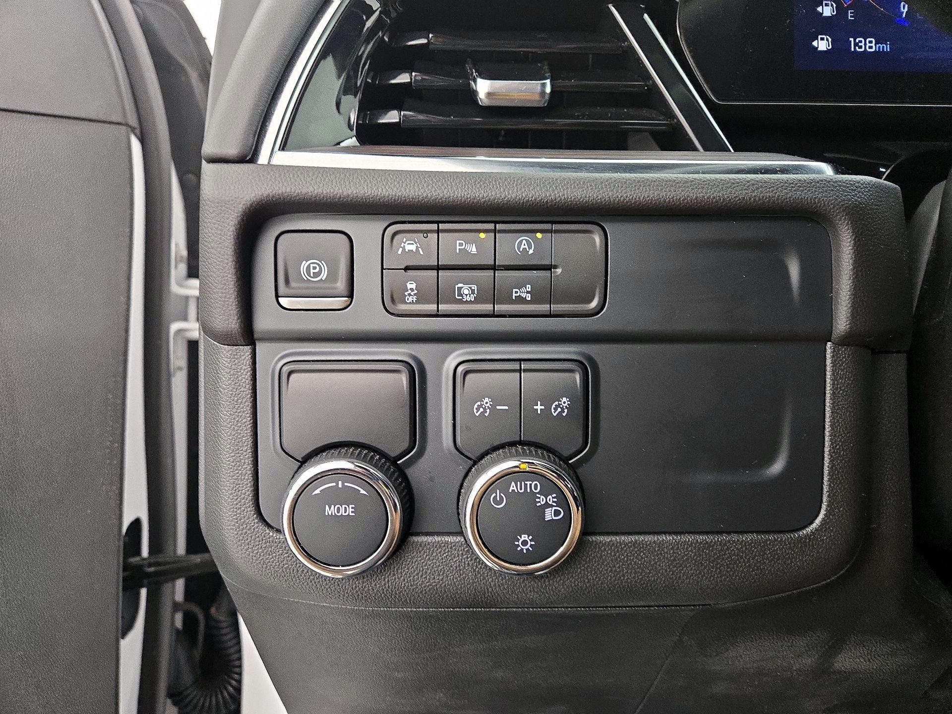 Thumbnail: 2025 Chevrolet Suburban - 13