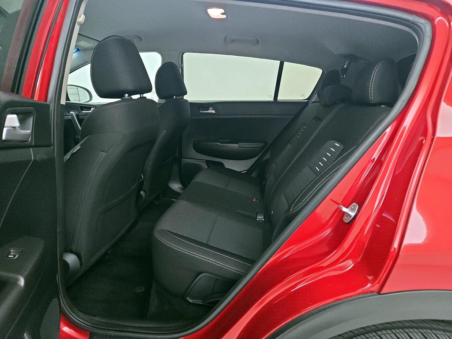 Thumbnail: 2018 Kia Sportage - 19