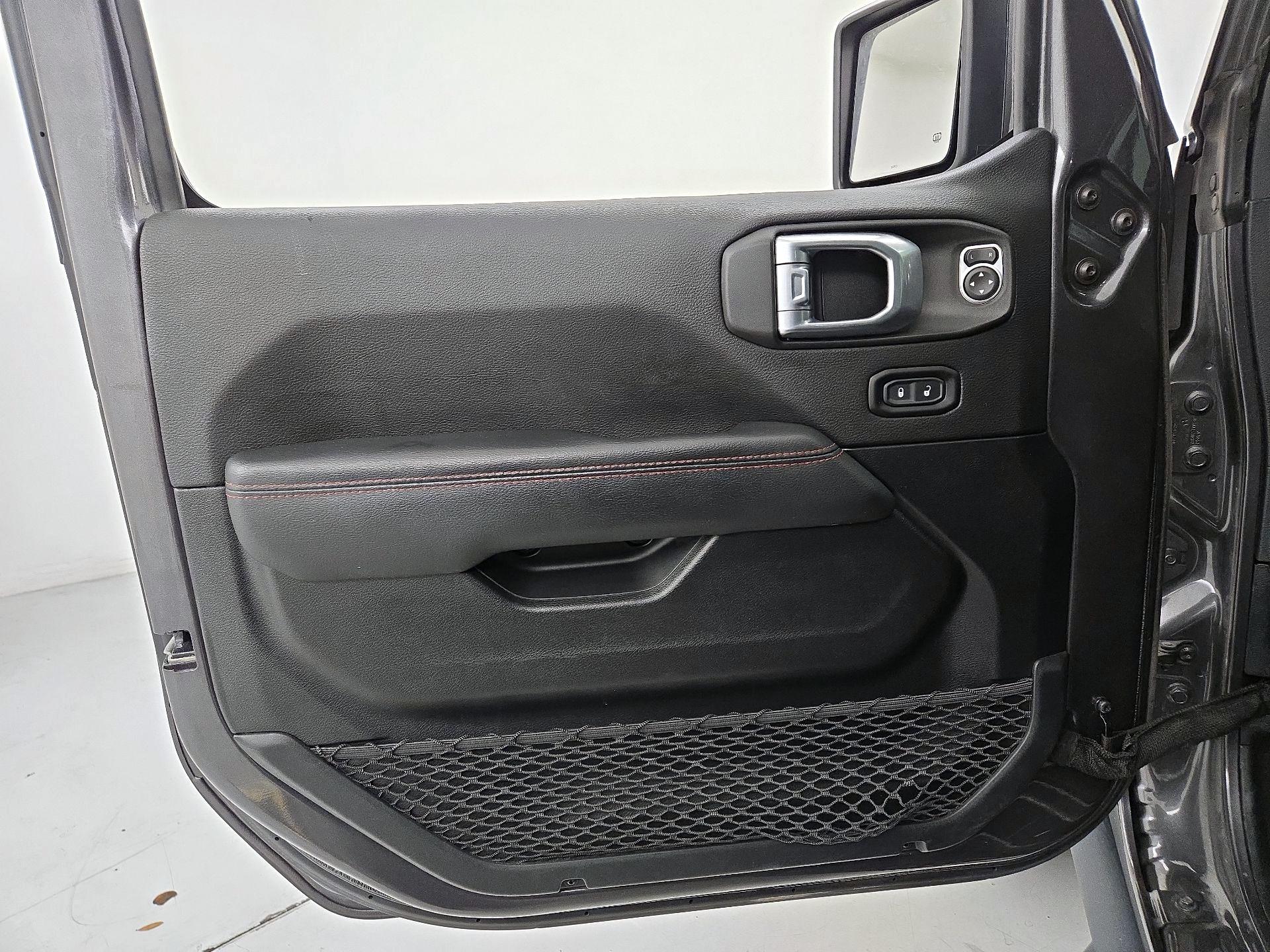 Thumbnail: 2021 Jeep Gladiator - 12