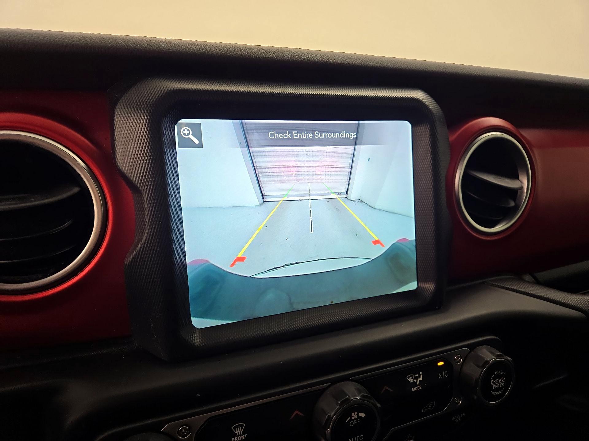 Thumbnail: 2021 Jeep Gladiator - 15