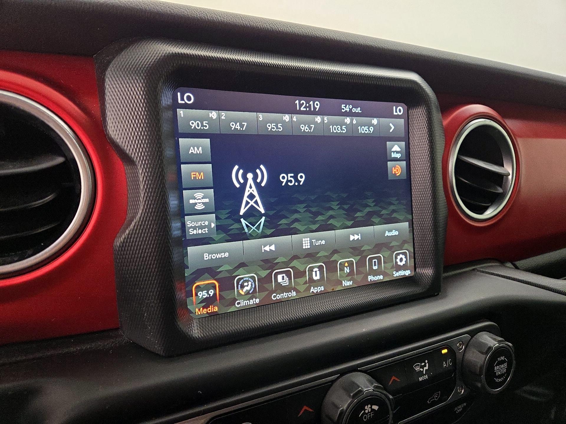 Thumbnail: 2021 Jeep Gladiator - 16