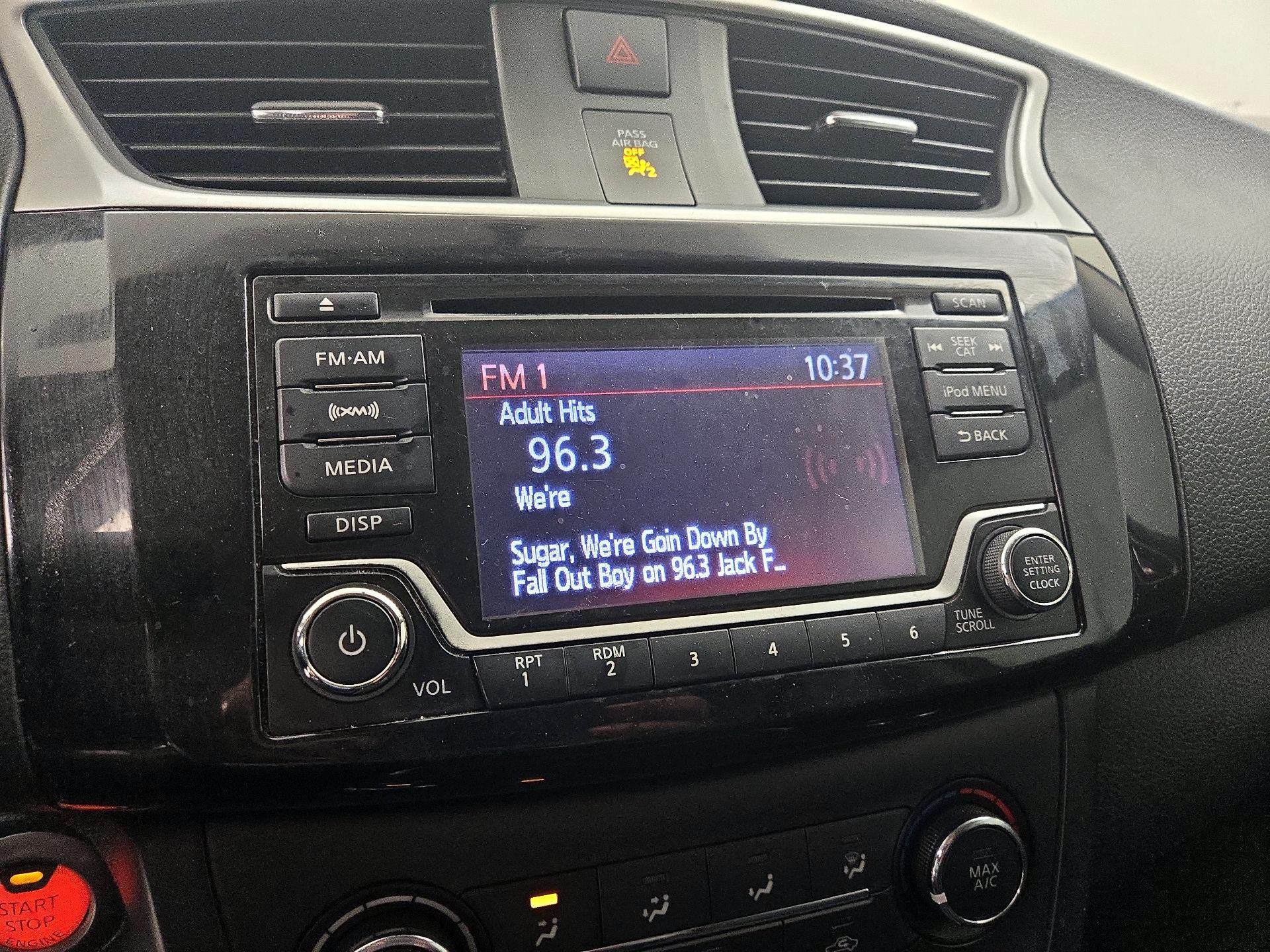 Thumbnail: 2017 Nissan Sentra - 15