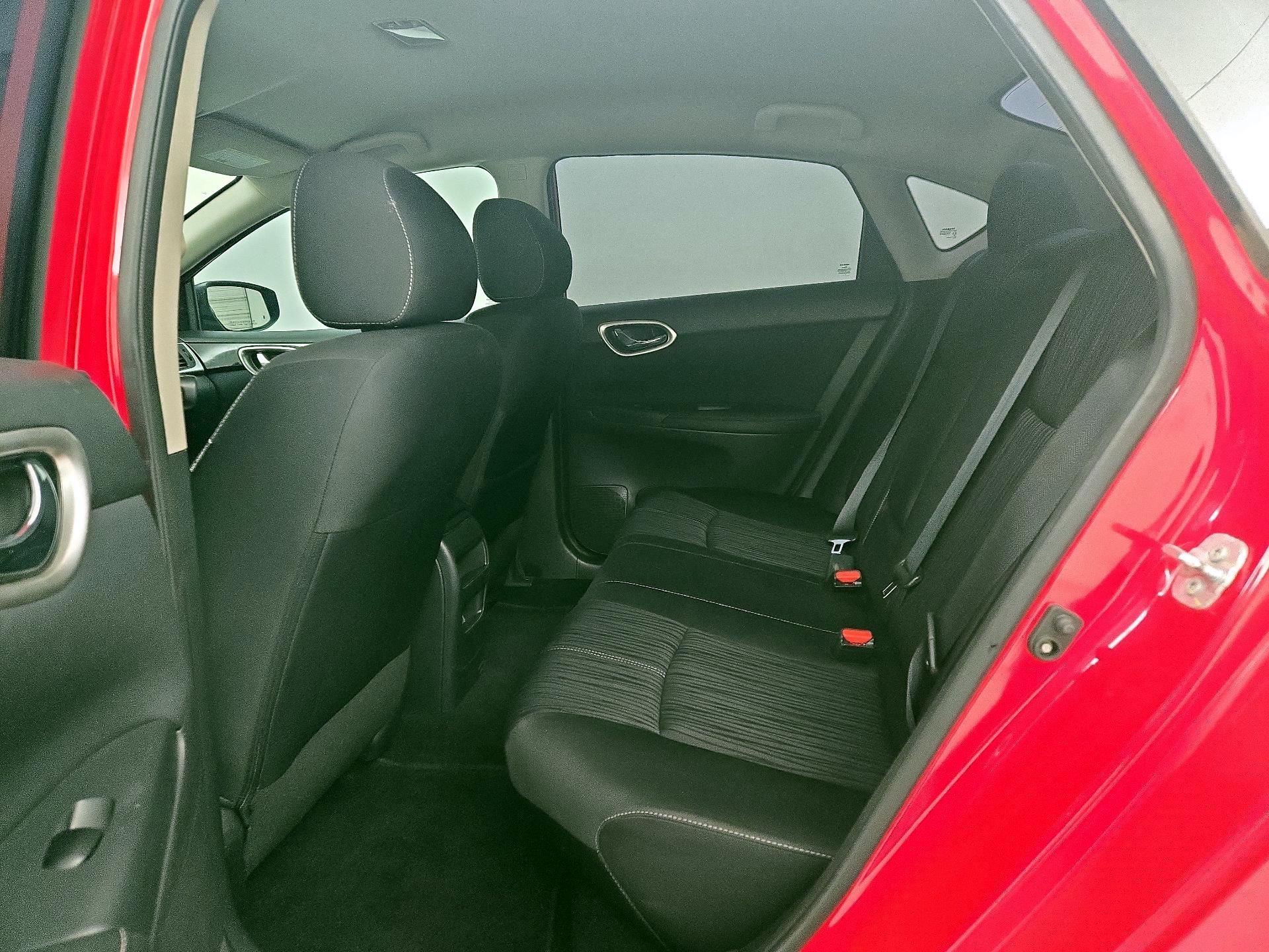 Thumbnail: 2017 Nissan Sentra - 19