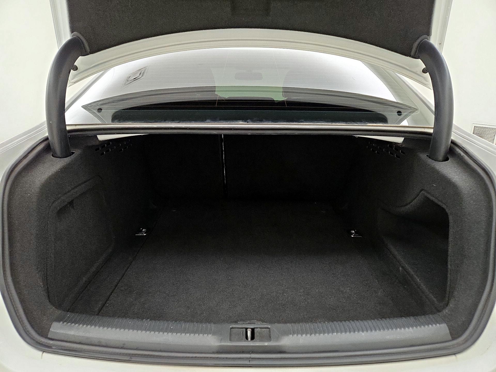 Thumbnail: 2016 Audi A4 - 20