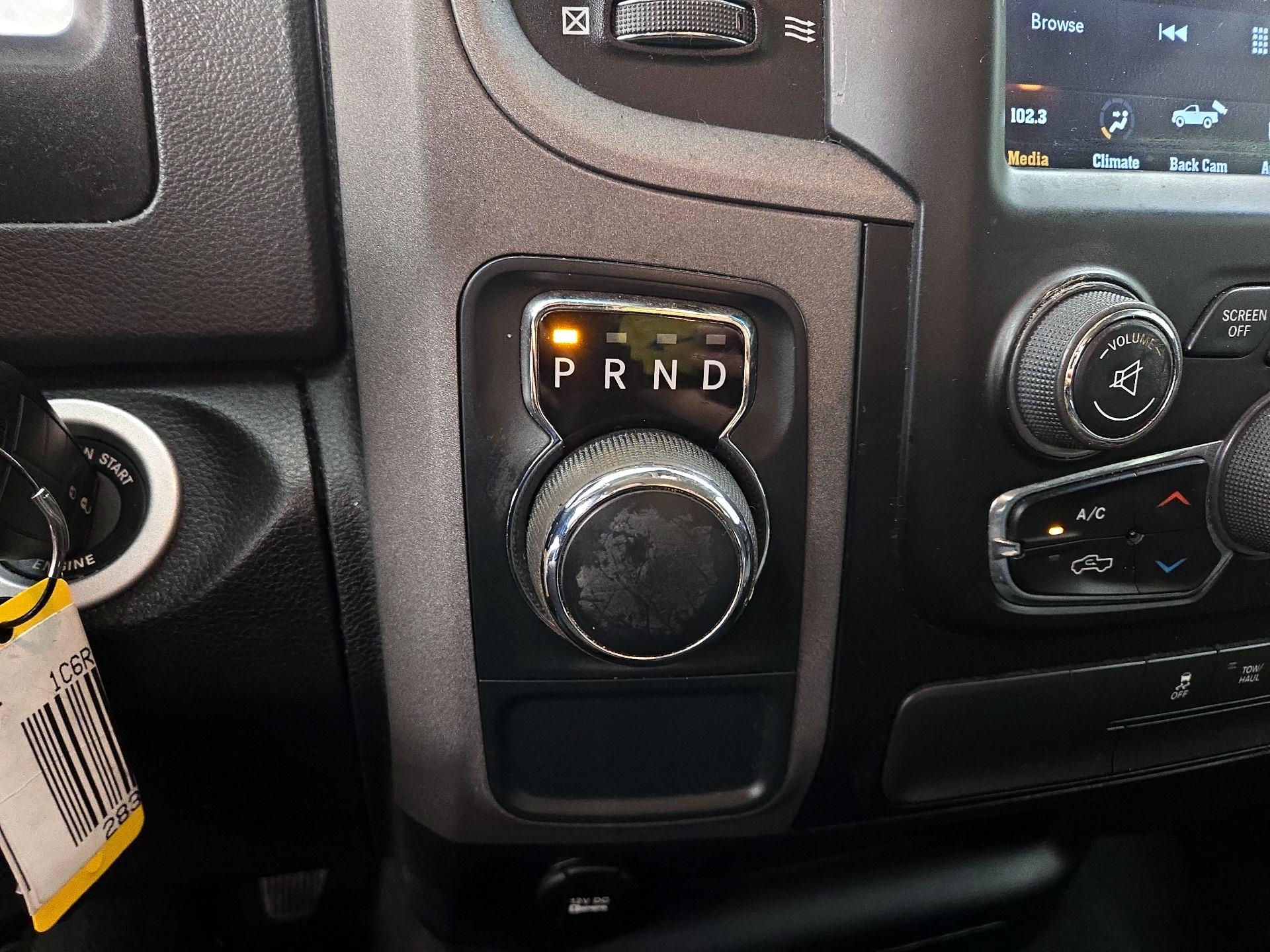 Thumbnail: 2020 RAM 1500 Classic - 17