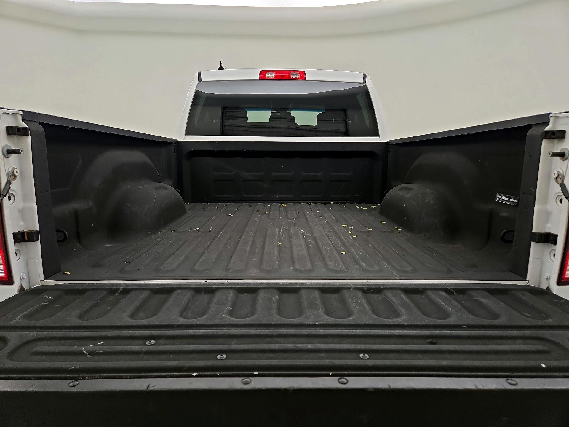 Thumbnail: 2020 RAM 1500 Classic - 20