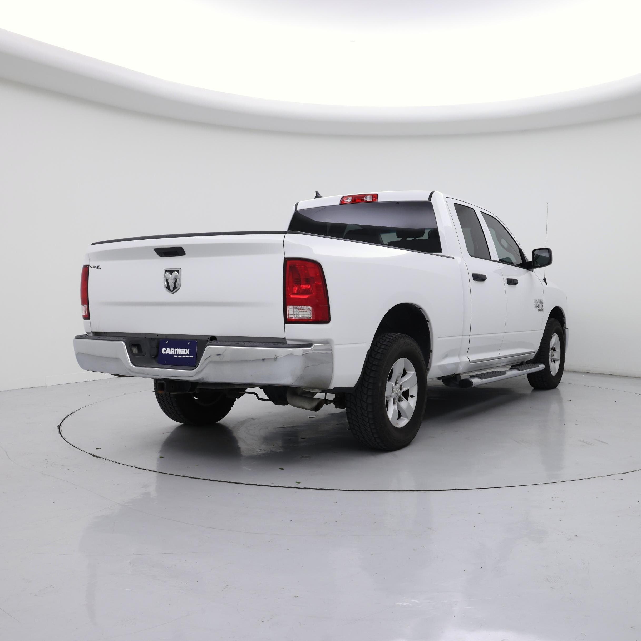 Thumbnail: 2020 RAM 1500 Classic - 8