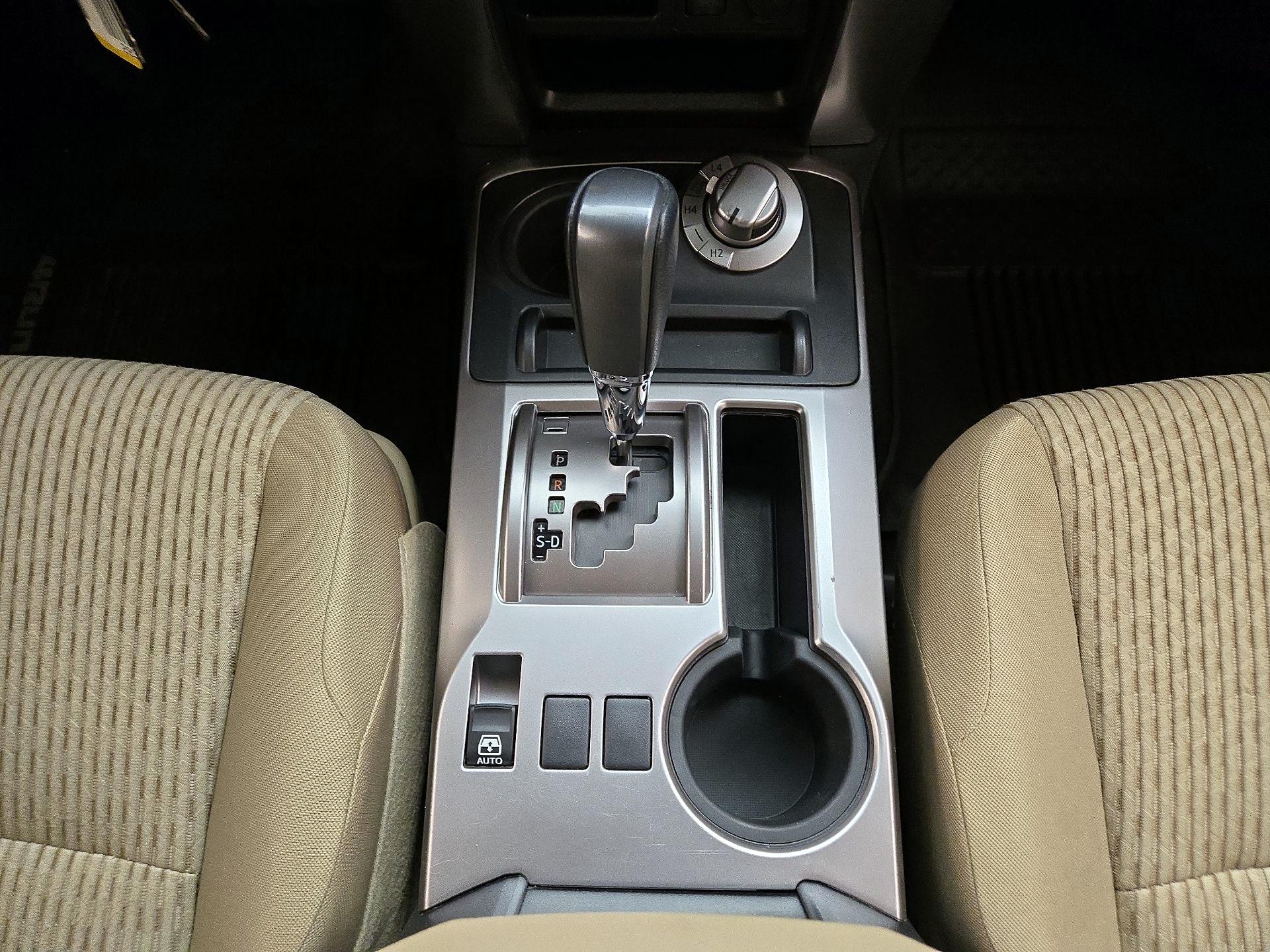 Thumbnail: 2018 Toyota 4Runner - 18