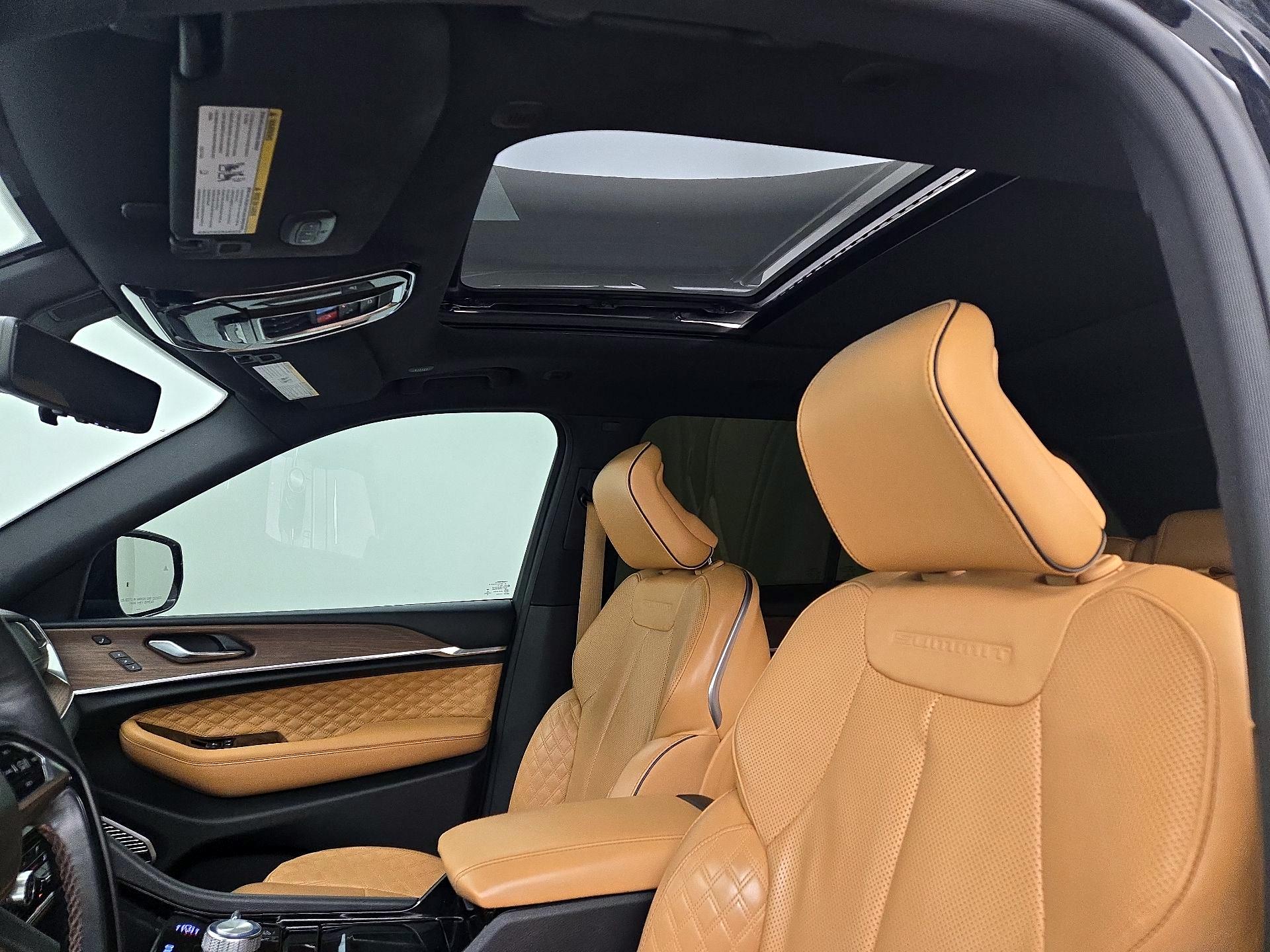 Thumbnail: 2023 Jeep Grand Cherokee - 20