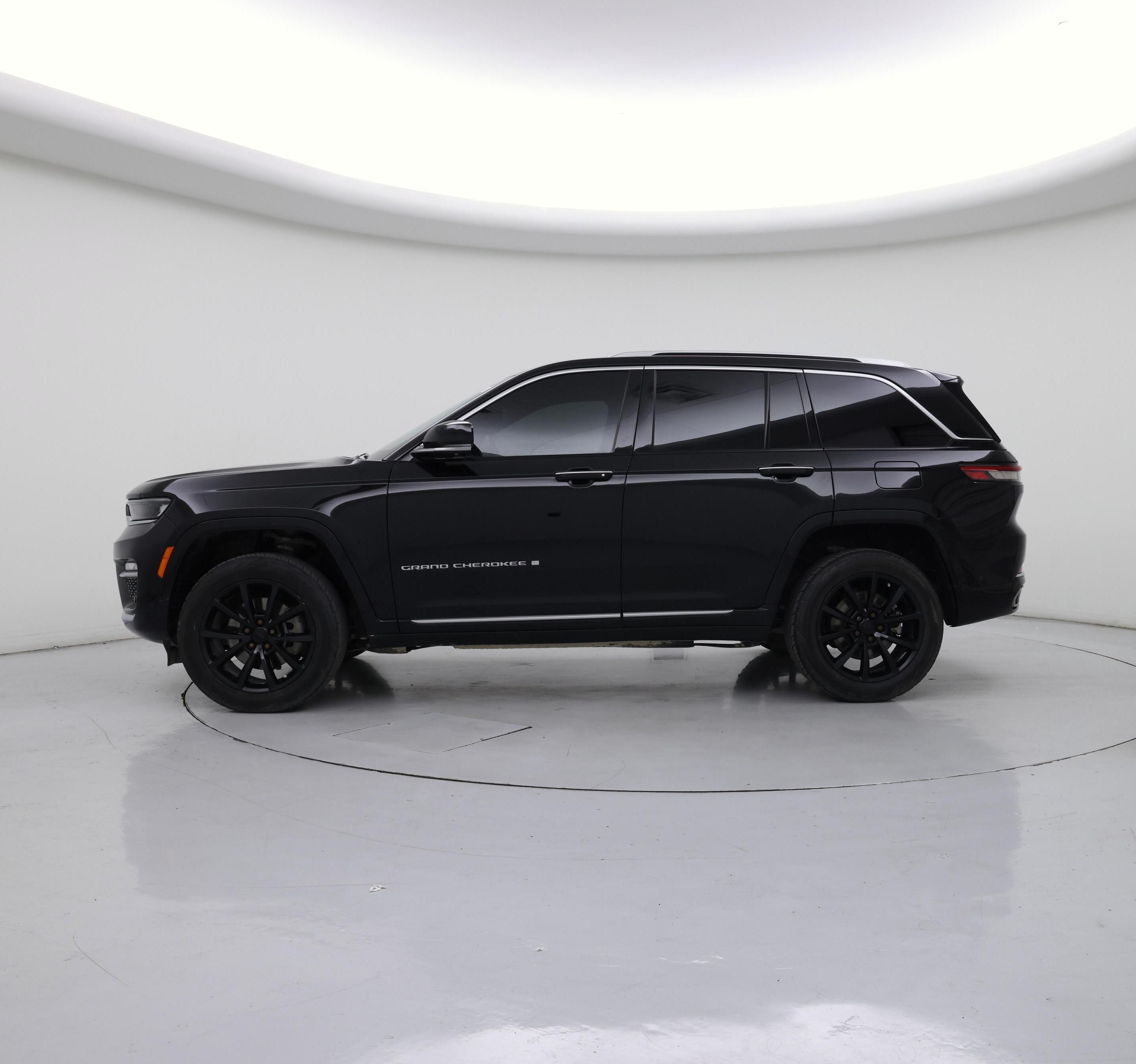 Thumbnail: 2023 Jeep Grand Cherokee - 3