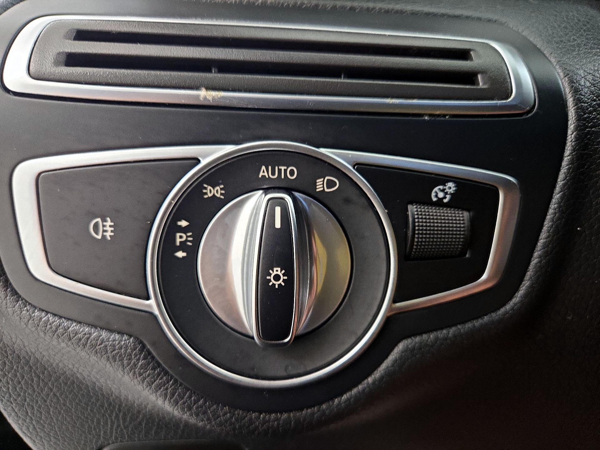 Thumbnail: 2018 Mercedes-Benz C-Class - 13